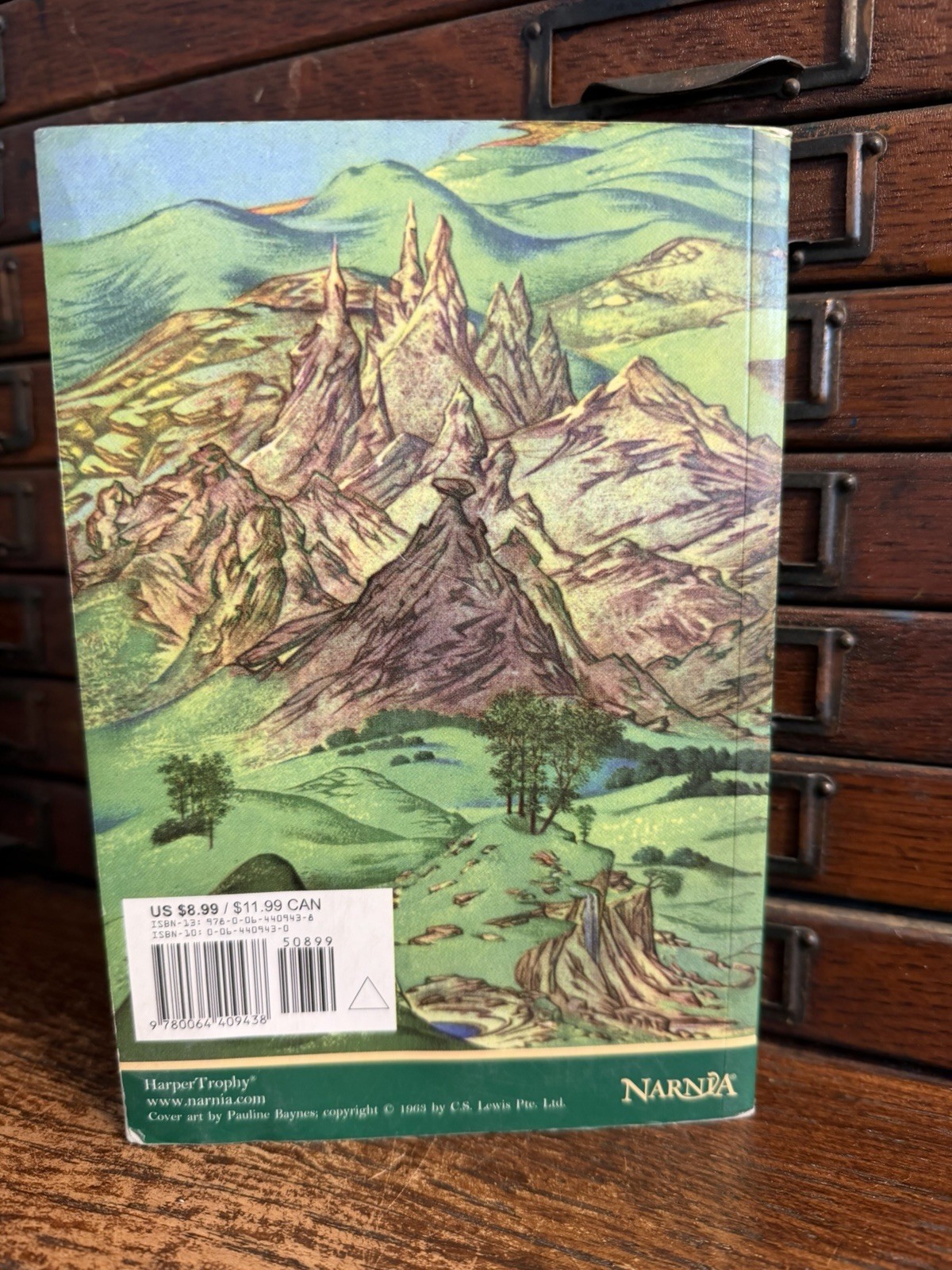 Lot 7: The Chronicles of Narnia Full-Color Collector’s Edition Complete Set Lion