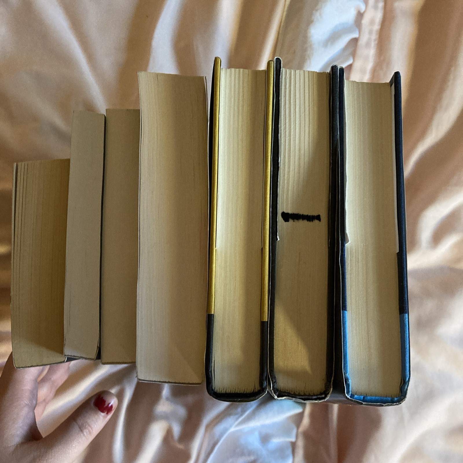 Thriller & Mystery Book Bundle Lot of 7 Paperback & Hardcover Mixed Authors