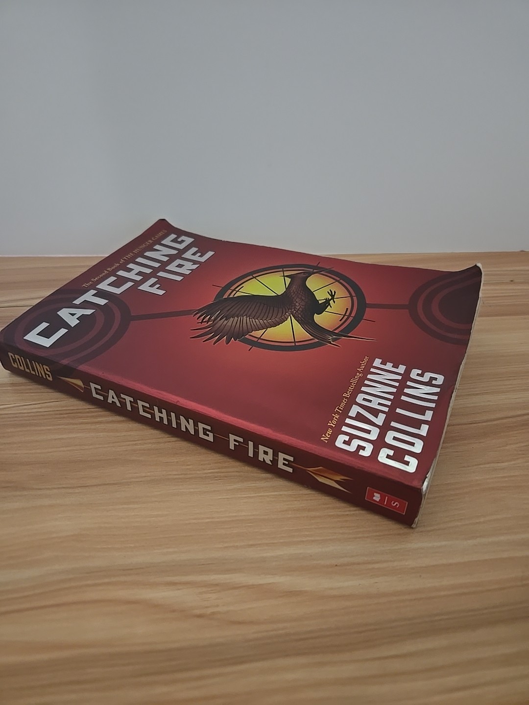 Catching Fire by Suzanne Collins (2012, Trade Paperback)