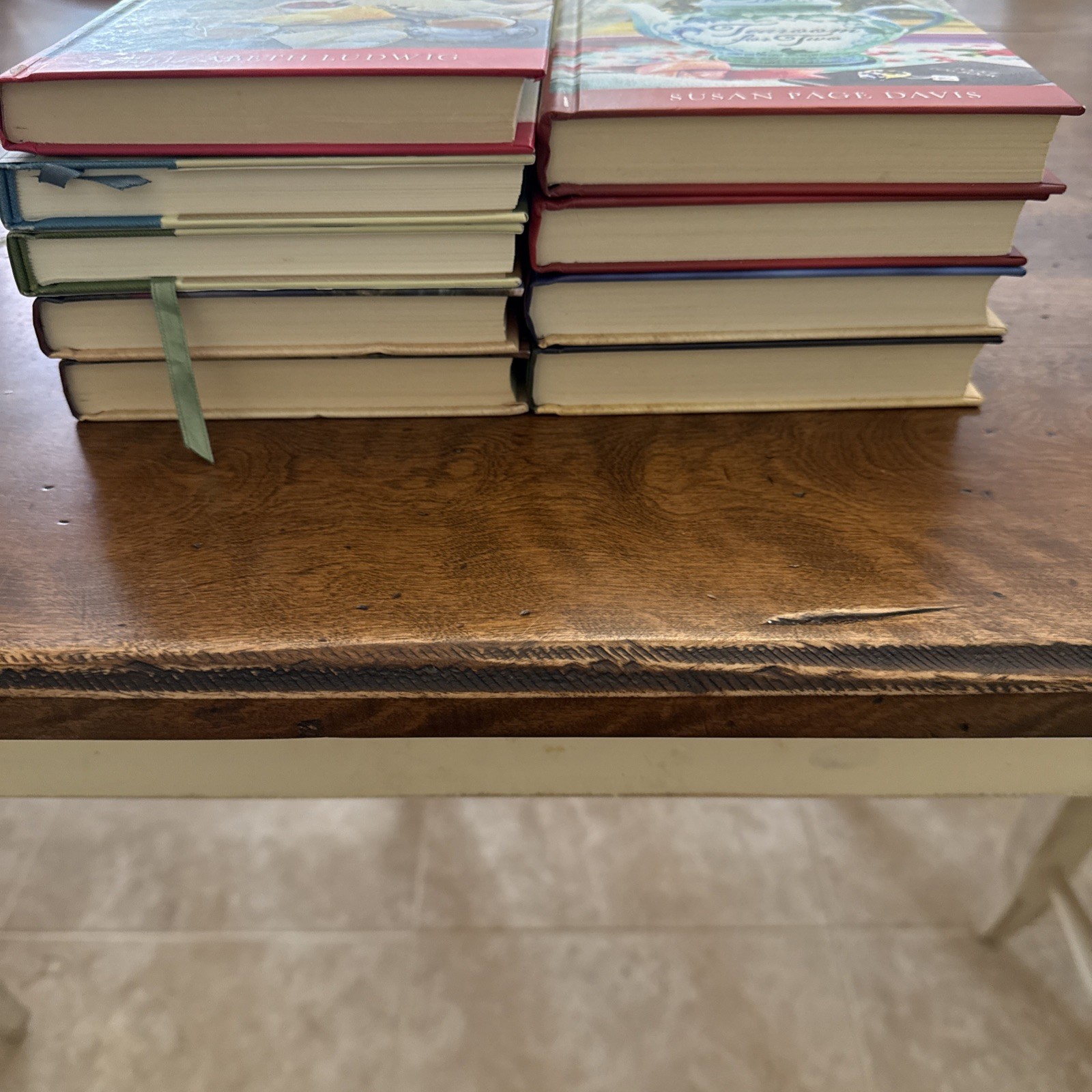 Lot of 9 Hardcover Guideposts Mysteries Martha’s Vineyard Amish Inn Tearoom