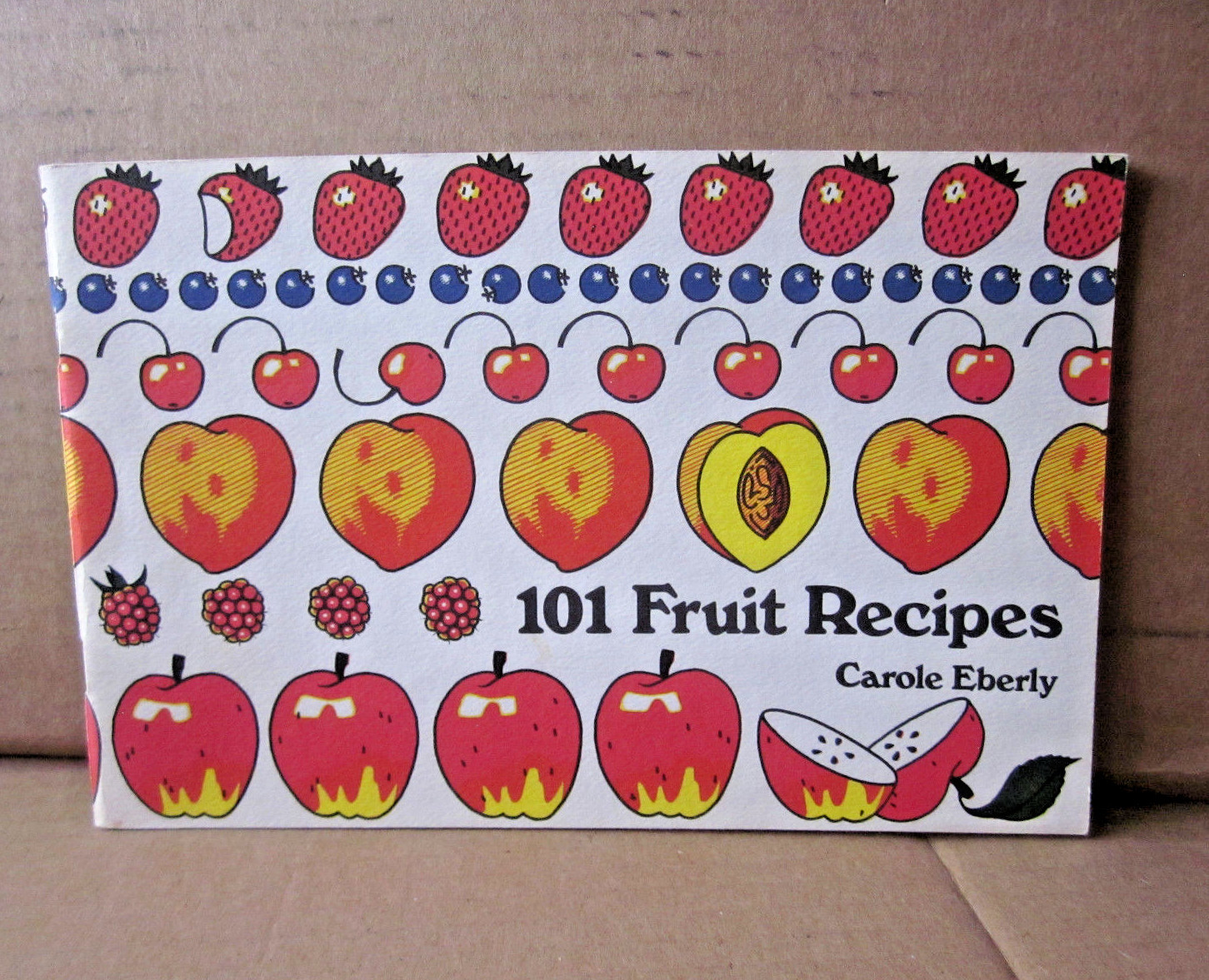 FRUIT RECIPES Michigan cookbook 1983 Carole Eberly coffee cake Concord Grape Pie