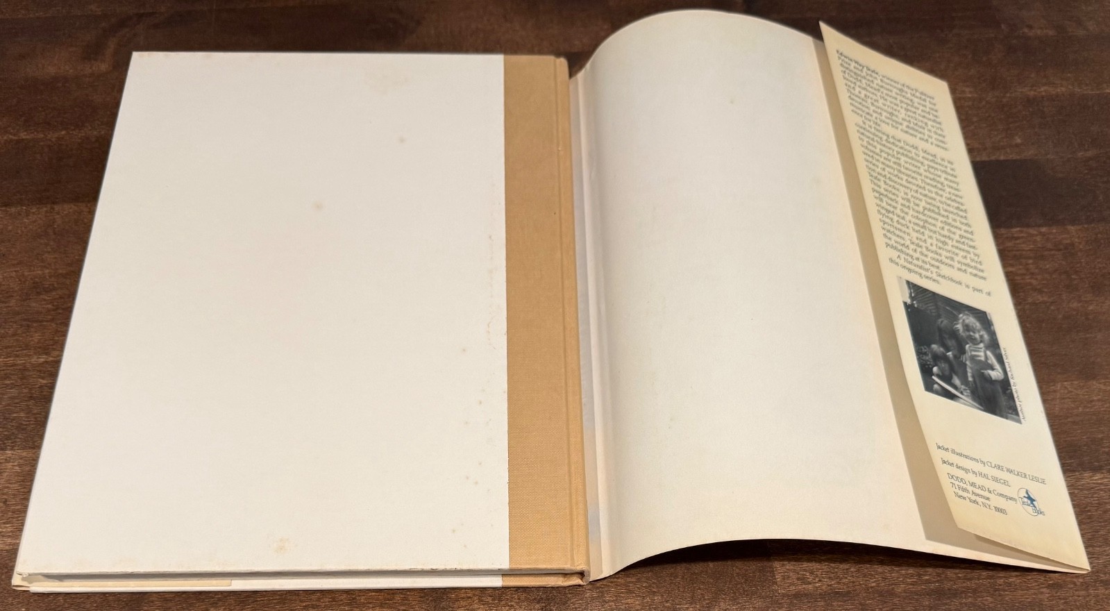 A Naturalist’s Sketchbook: Pages from the Seasons of a Year HC W/DJ