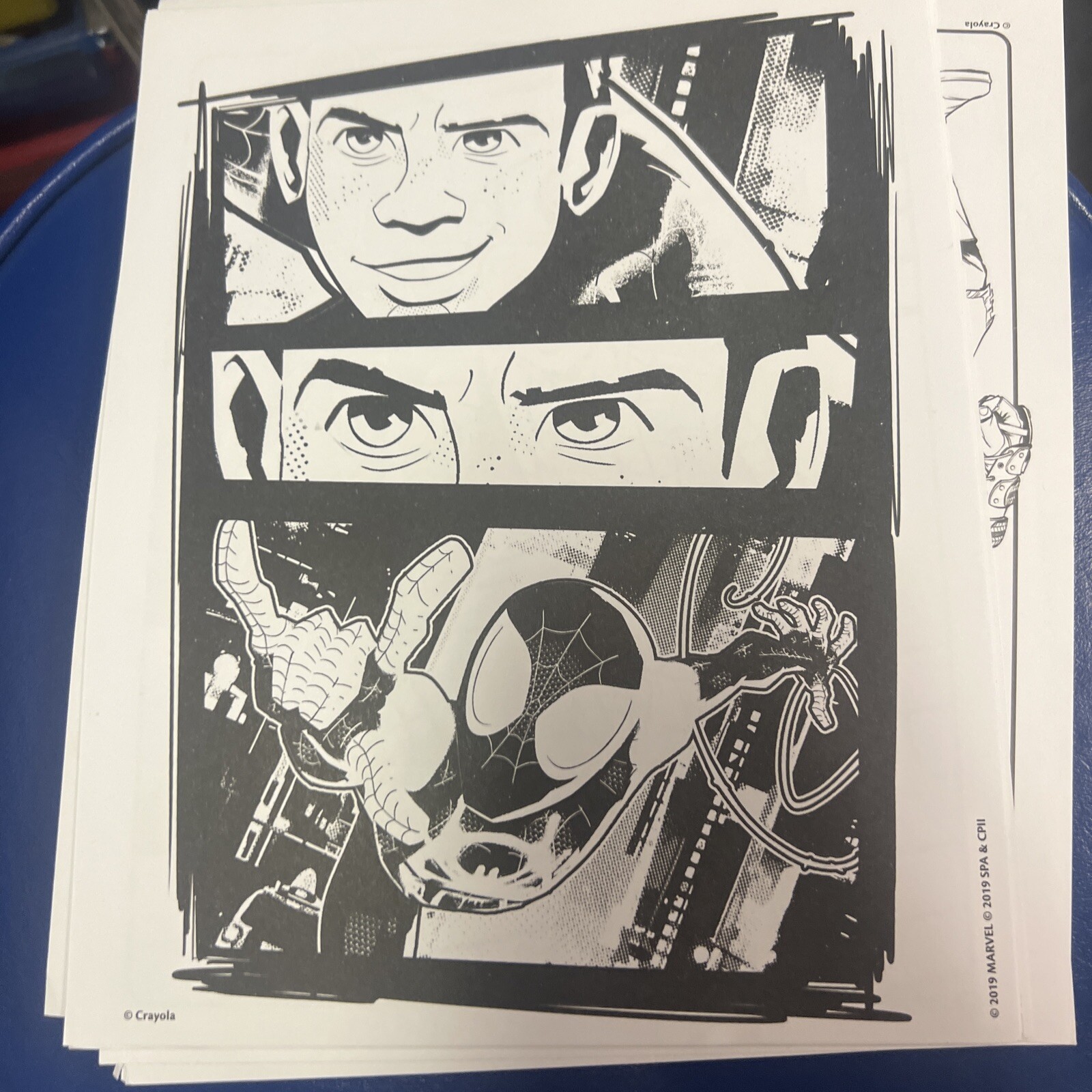 2019/2020 Crayola Marvel Art Over 35 Pages No Book To Color