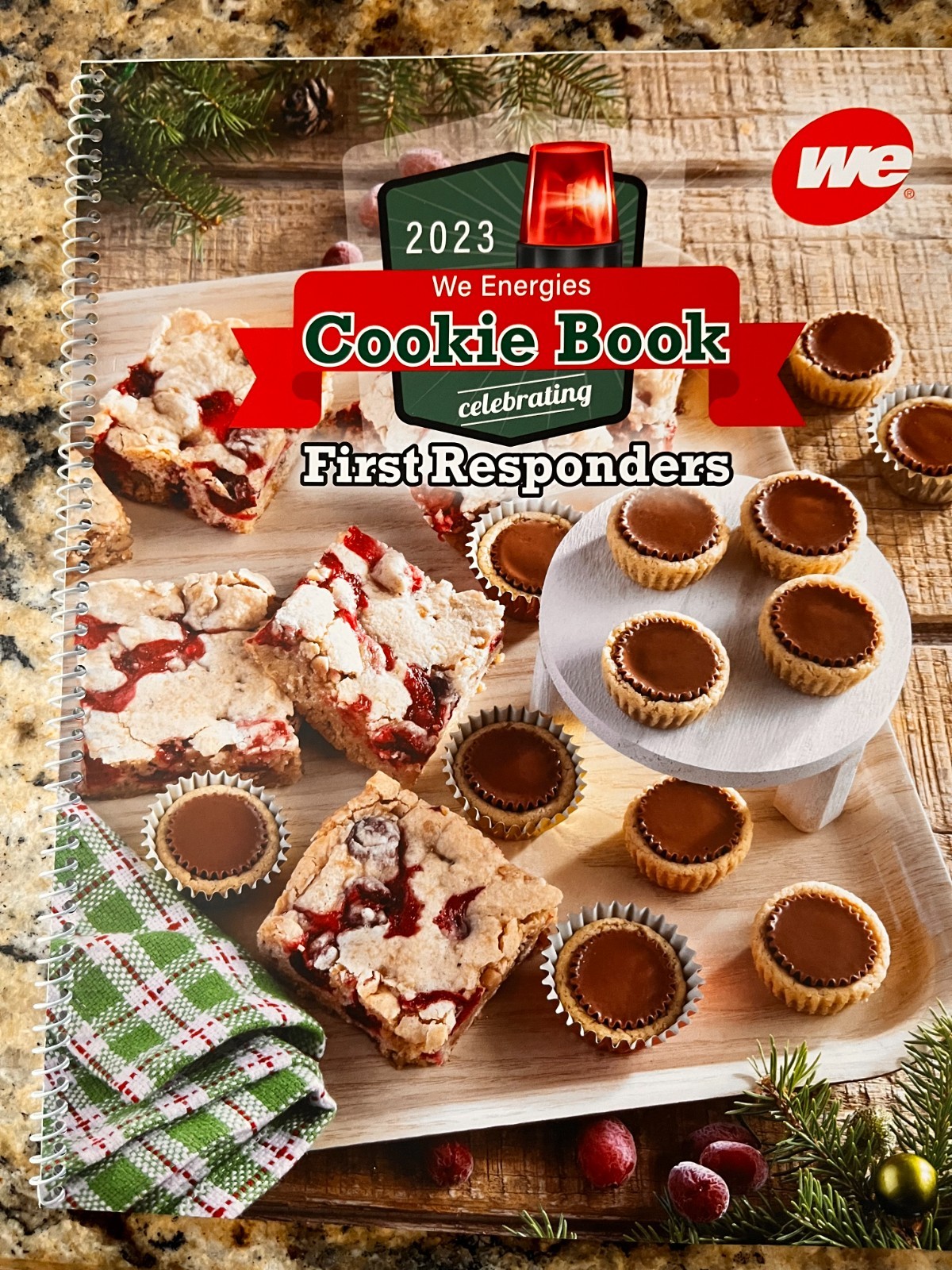 Lot of 3: 2021 2022 2023 Wisconsin Electric WE Energies Christmas Cookie Books