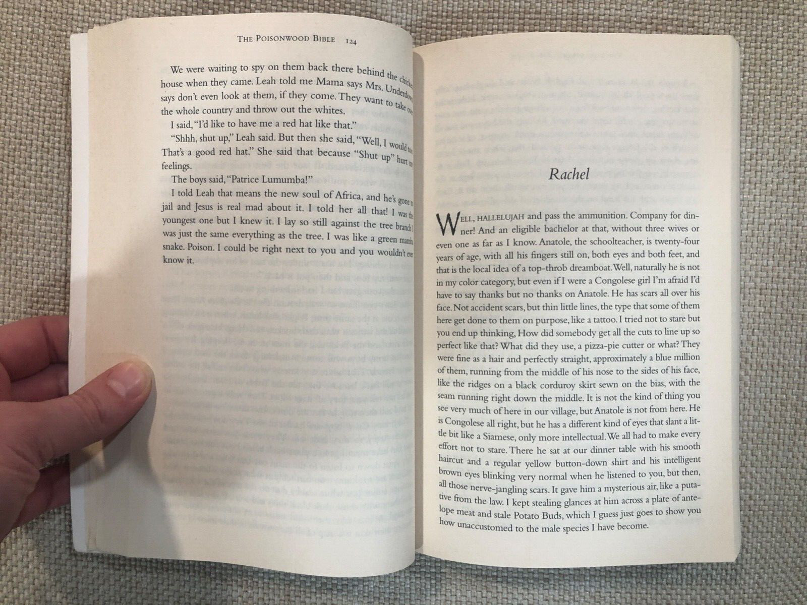 The Poisonwood Bible by Barbara Kingsolver GOOD Condition!