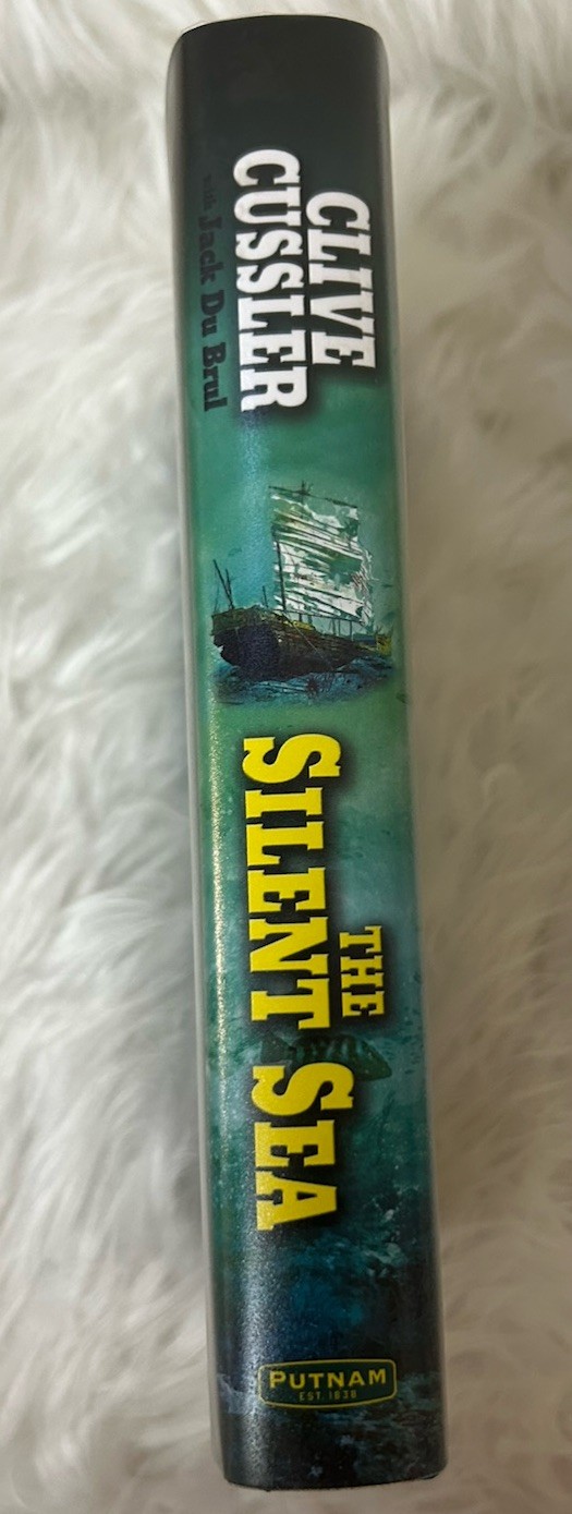Signed x2 The Silent Sea Clive Cussler Jack Du Brul 2010 HCDJ Putnam Books VG