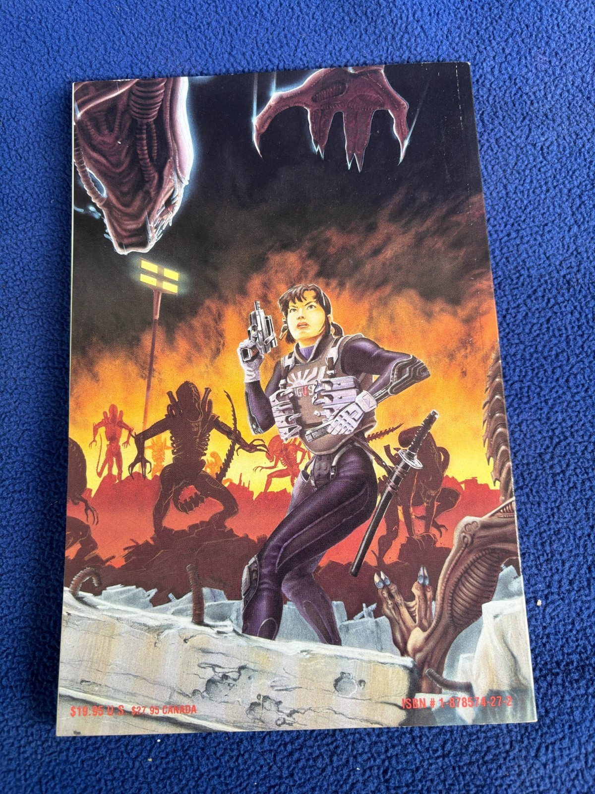 DARK HORSE comic book ALIENS VS. PREDATOR second printing NEAR MINT