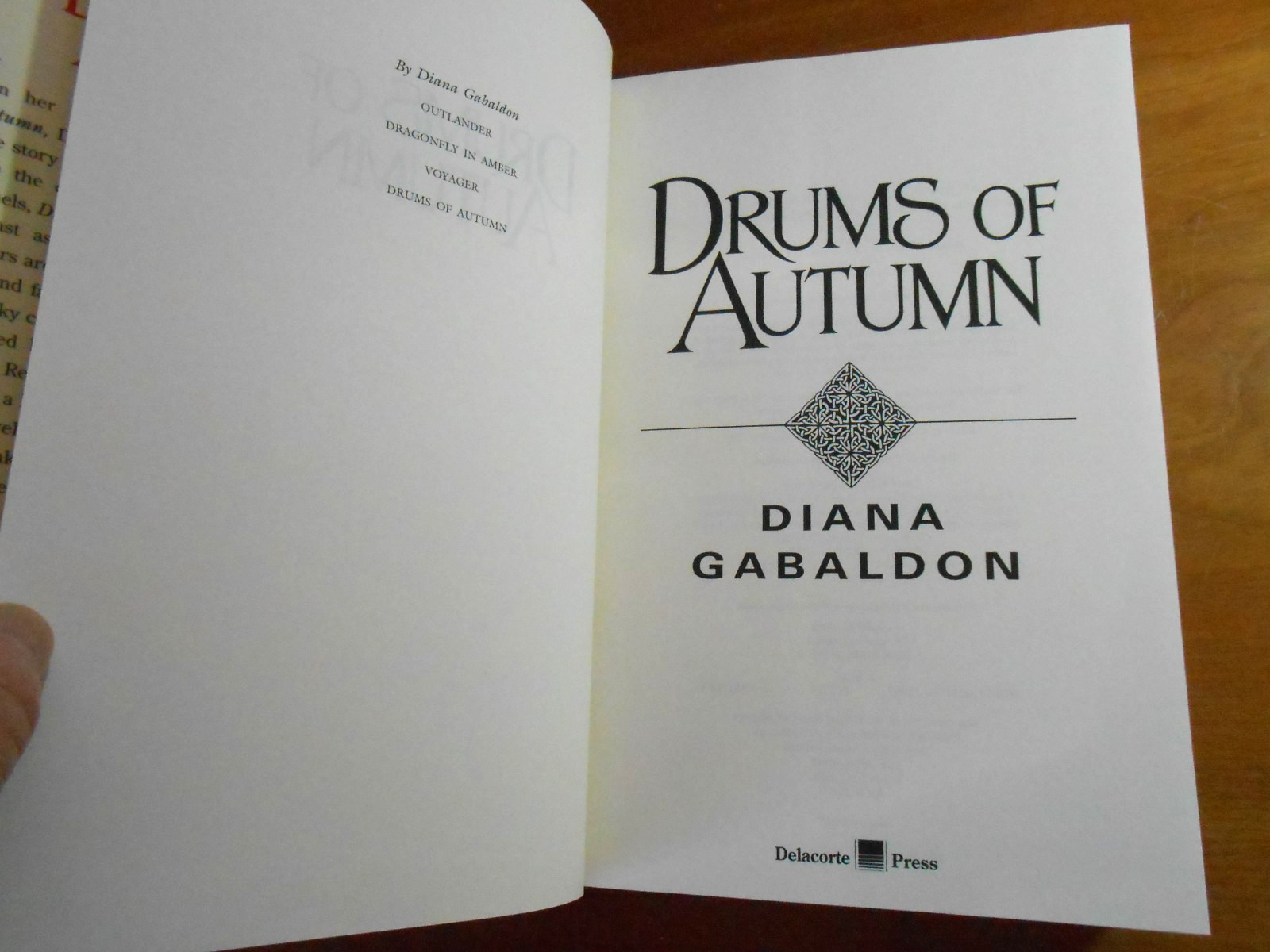 Diana Gabaldon DRUMS OF AUTUMN 1st/6th printing – HC/DJ VGC