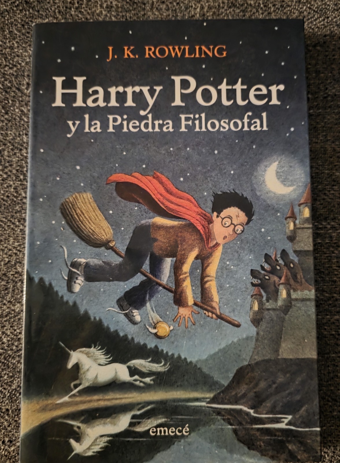 Harry Potter y la piedra filosofal by J. K. Rowling