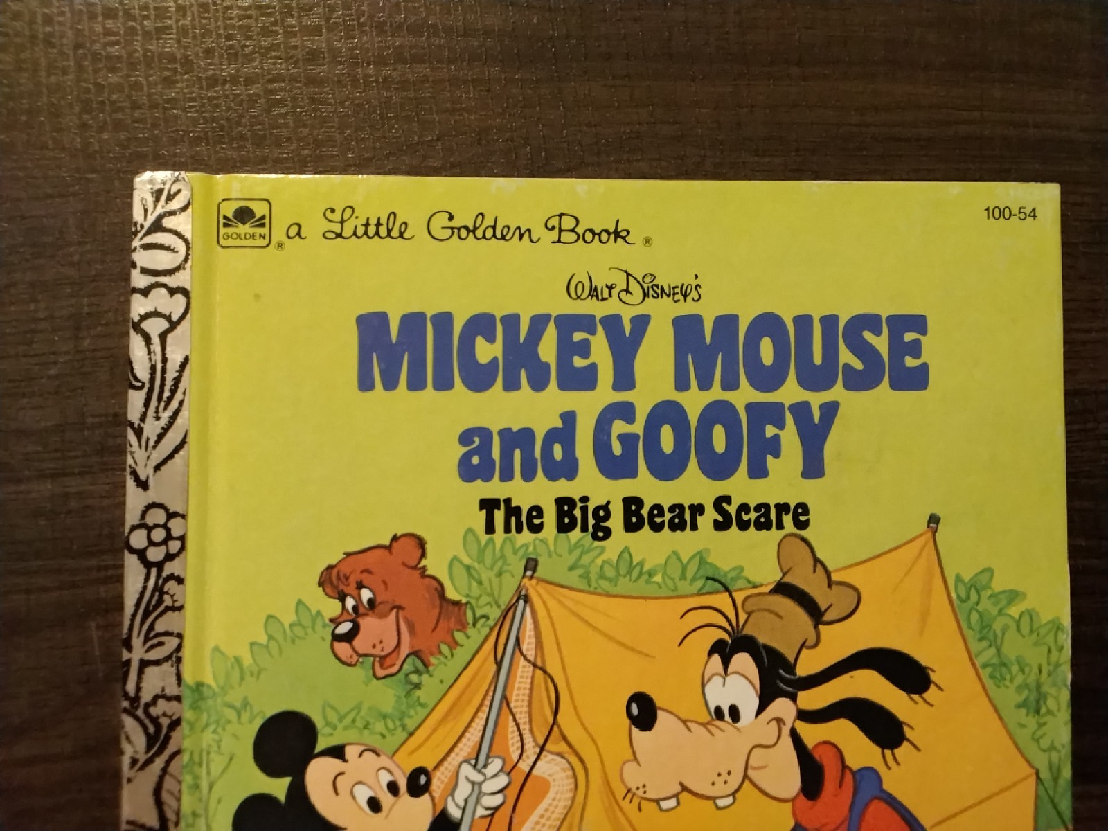 A Little Golden Book-Walt Disney’s-Mickey Mouse And Goofy The Big Bear Scare