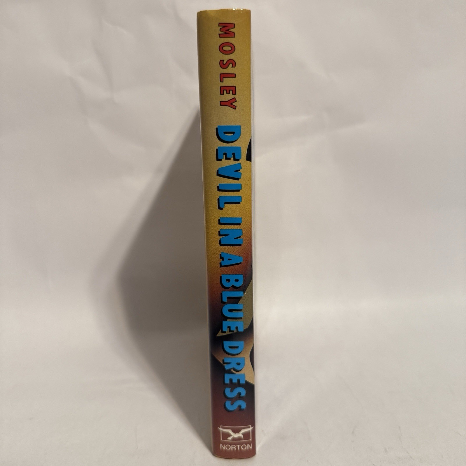 Walter Mosley DEVIL IN A BLUE DRESS Signed 1st Edition 1990 / JLG