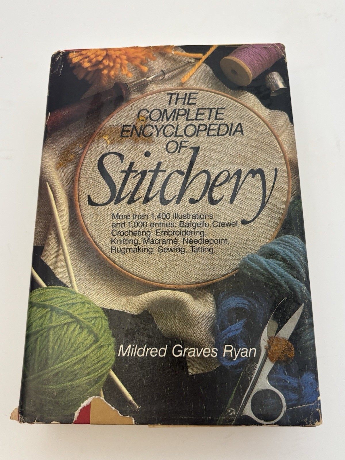VTG 1979 1st Ed The Complete Encyclopedia of Stitchery Mildred Graves Ryan READ