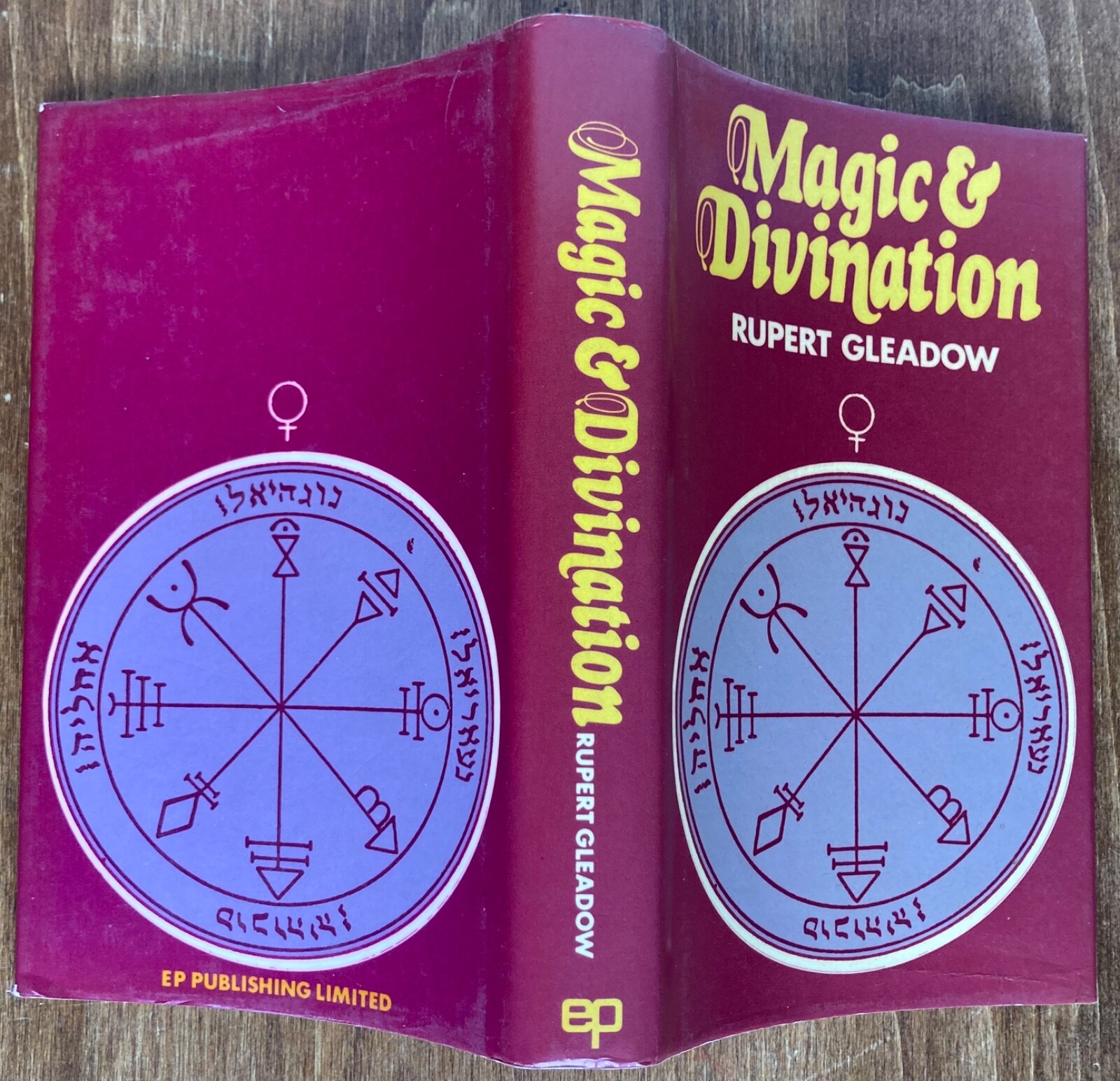 Magic & Divination, Rupert Gleadow 1976 ISBN: 0874718082 Astrology HC/DJ