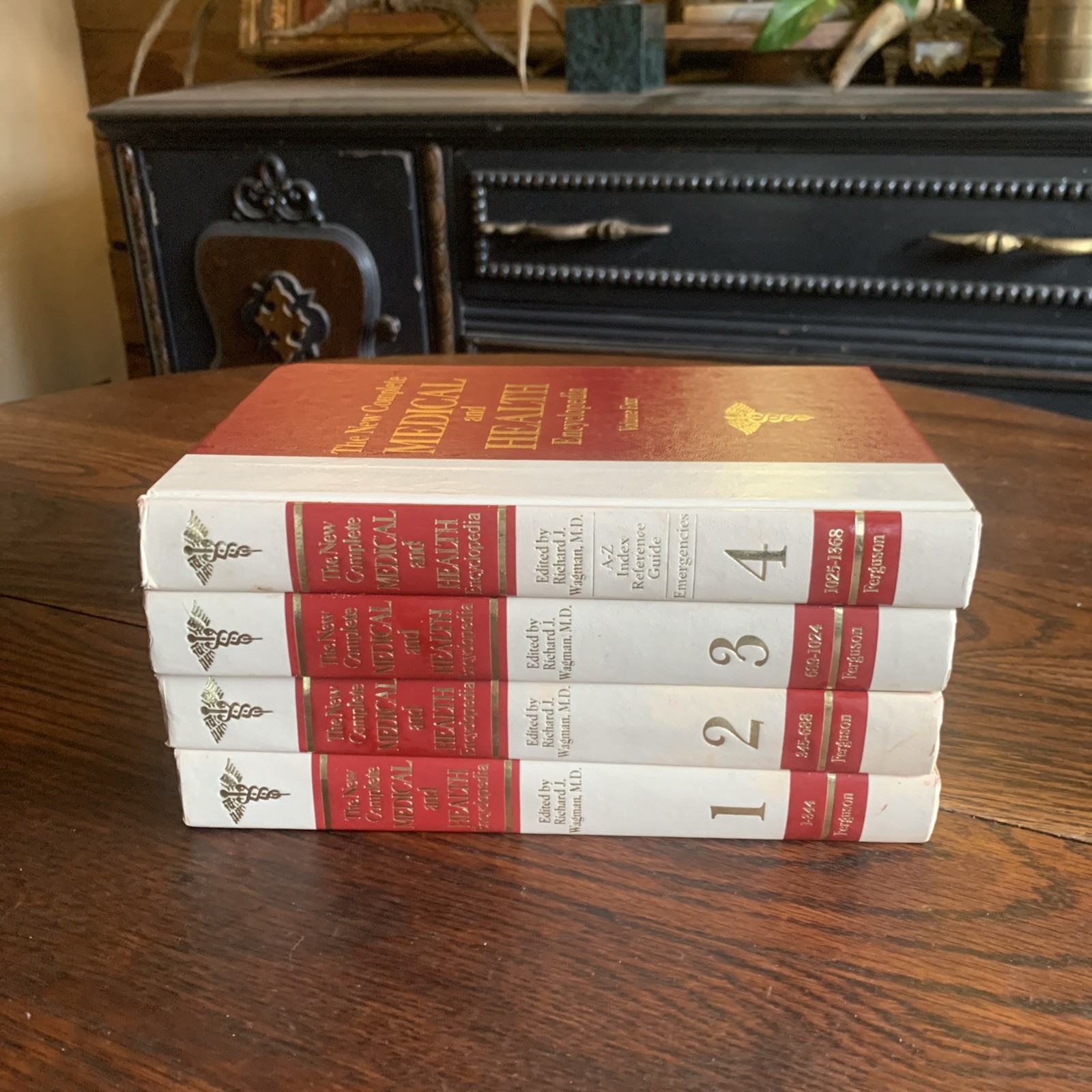 The New Complete Medical & Health Encyclopedia 4 Vol. SET 1982 Hardback Cover