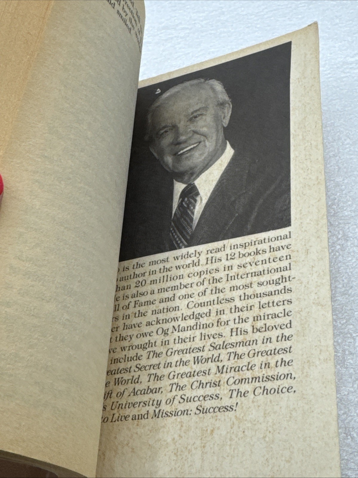 The Greatest Salesman in the World, Paperback 1985 OG Mandino 111 Pages