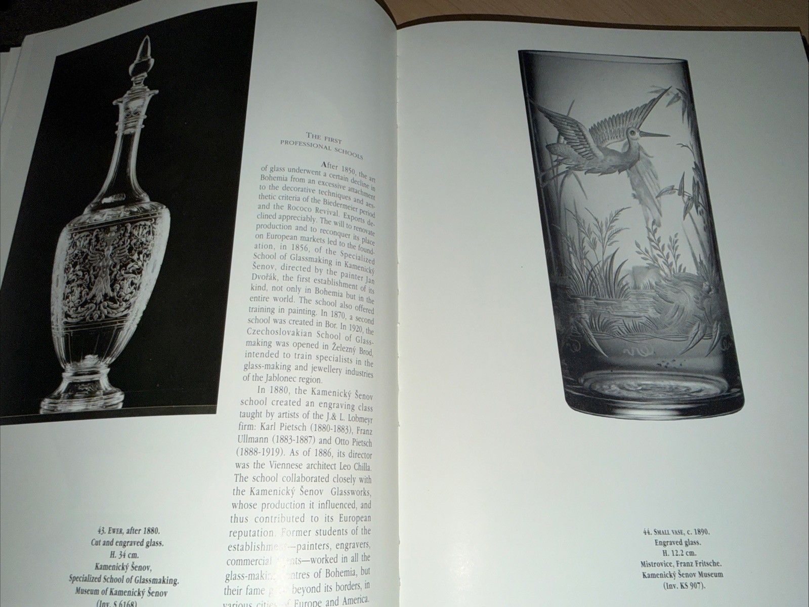 BOHEMIAN GLASS Petrova & Olivie Hardcover Book Collector Color Photos History