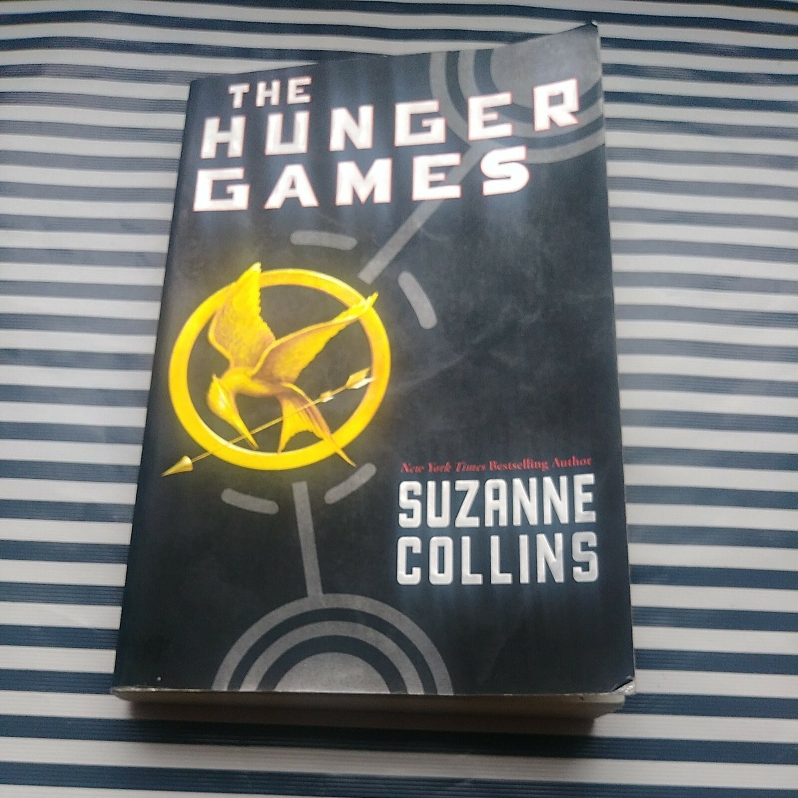 The Hunger Games Suzanne Collins Paperback