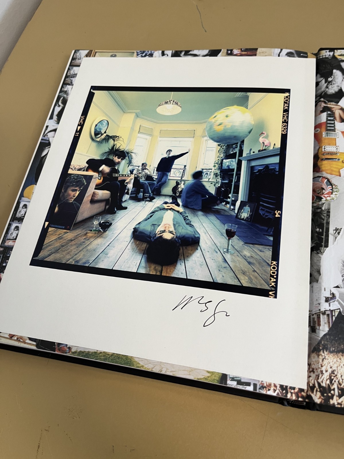 Supersonic The Oasis Photographs By Michael Spencer Jones, PLEASE READ