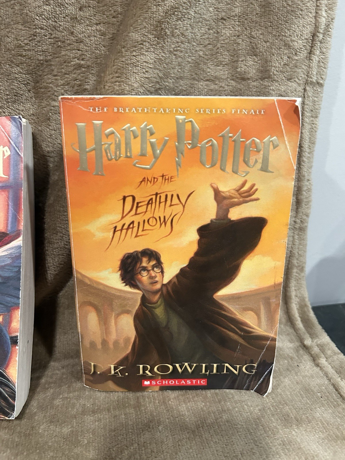 Harry Potter 5 Book Set 1-4, 6-7 Slightly Creased Slightly Withered