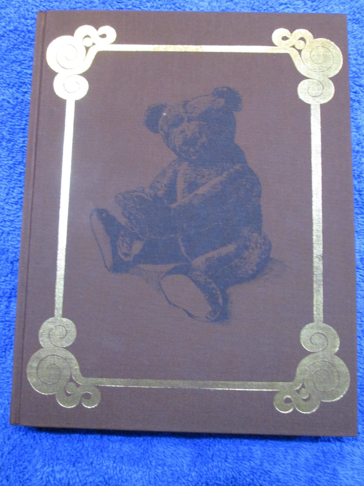 The Teddy Bear Book *FLAT-SIGNED* by Peter Bull and Numbered 1244 out of 10,000