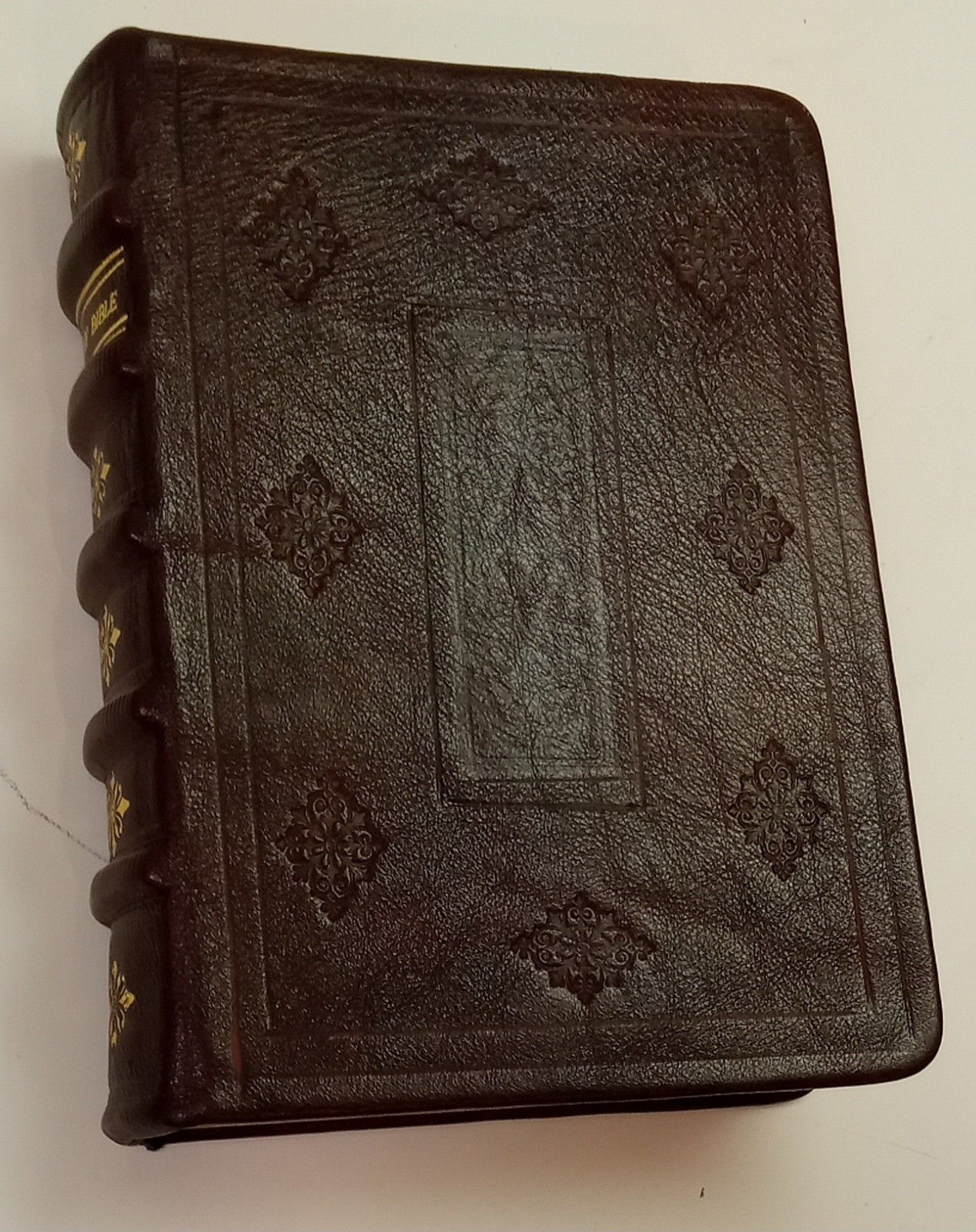 ANTIQUE DOUAY RHEIMS CATHOLIC VULGATE BIBLE; FINE BINDING FULL LEATHER