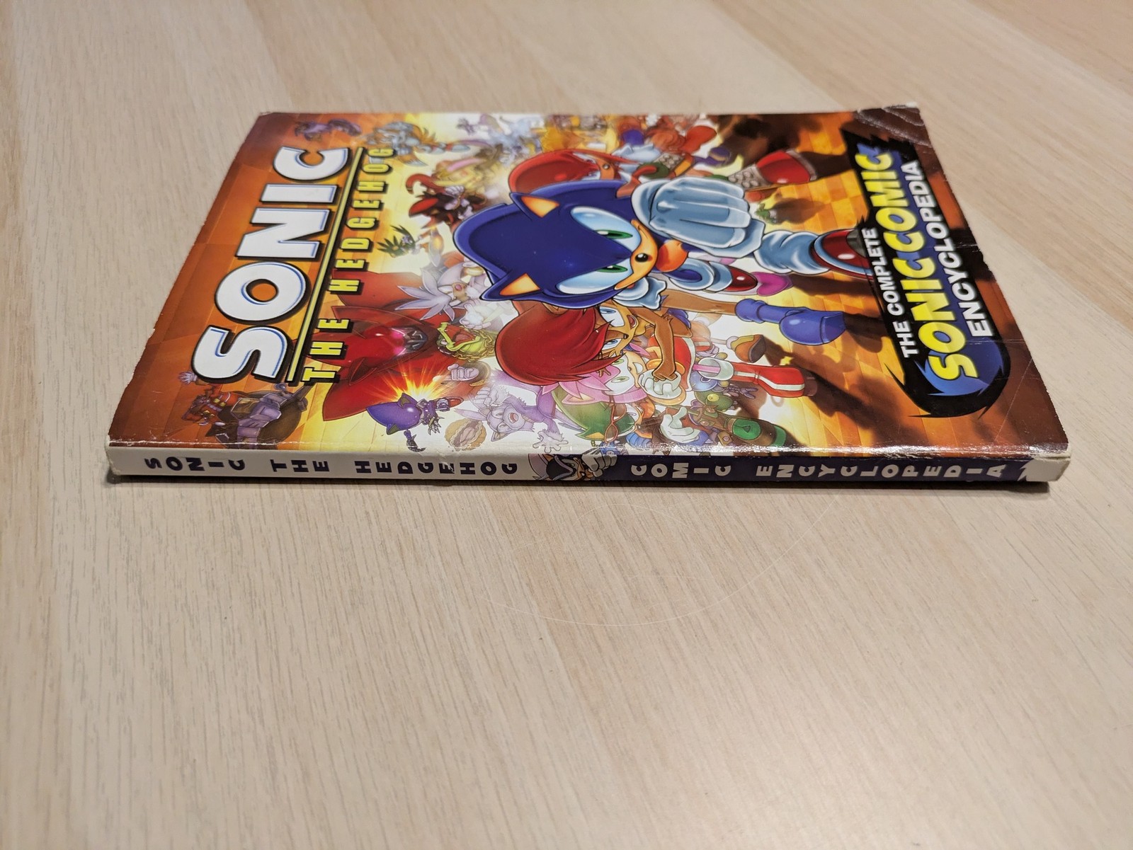 Sonic The Hedgehog The Complete Sonic Comic Encyclopedia 2012