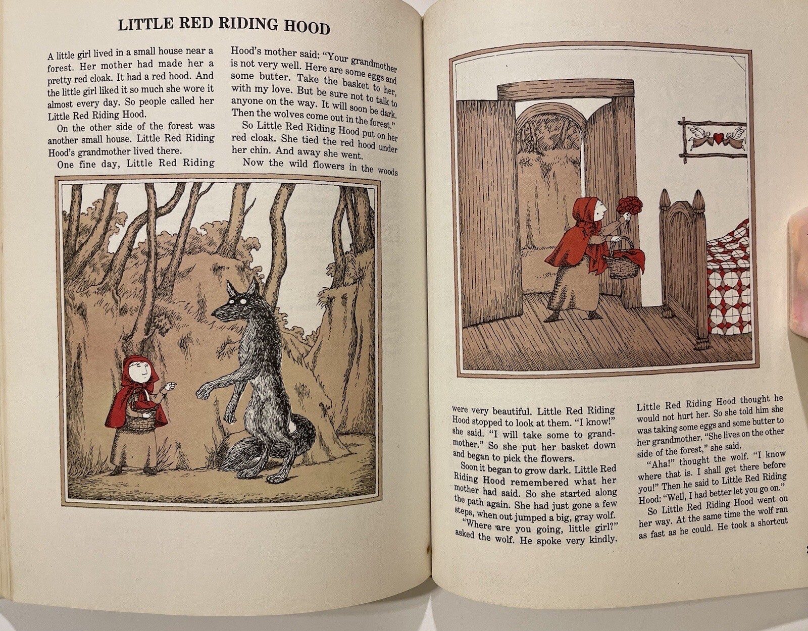 MY STORYBOOK DICTIONARY 349 Pages Hardcover VINTAGE 1974/1977 Grolier