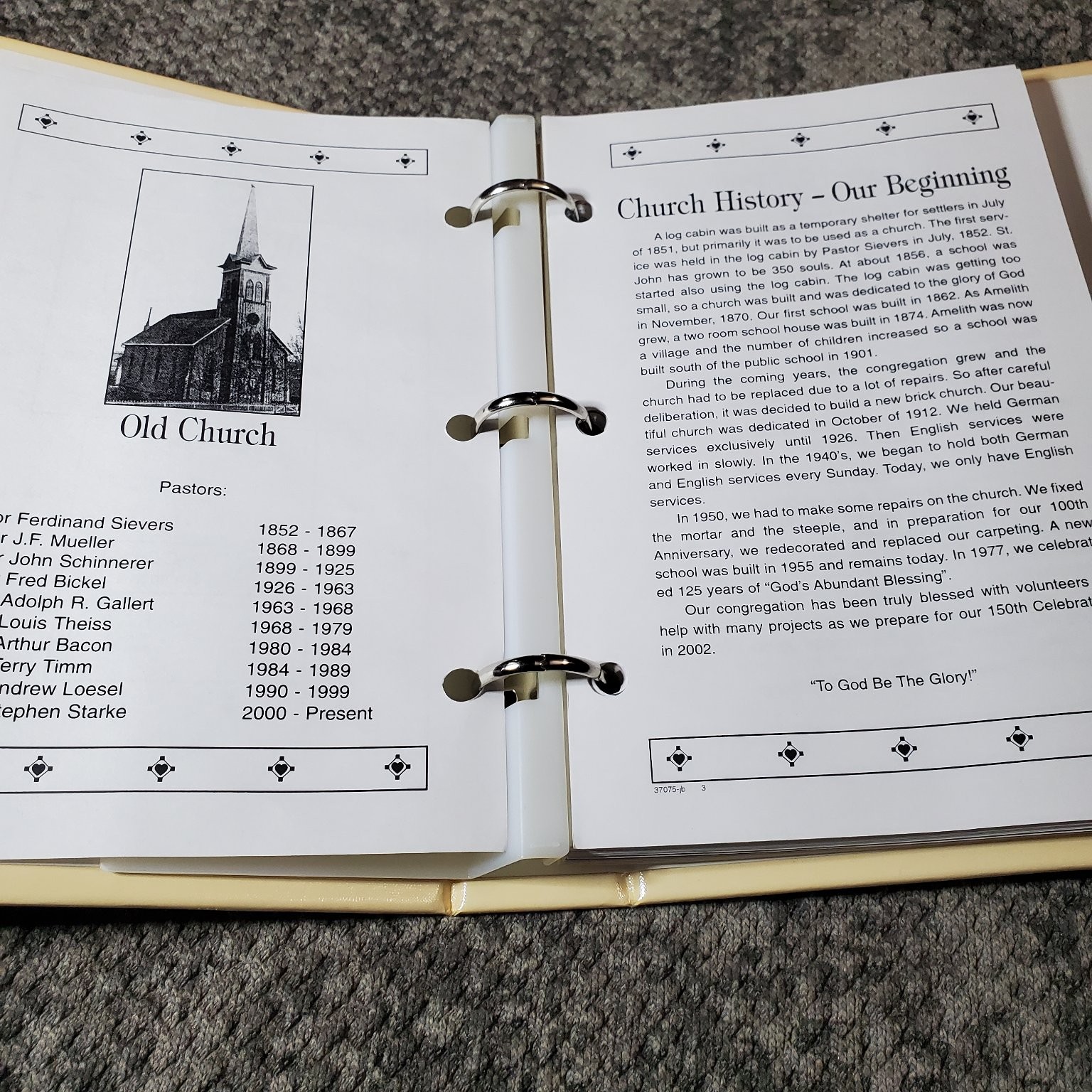 Walking in the Light St. John Lutheran Church Amelith Cookbook 2001 Morris Press