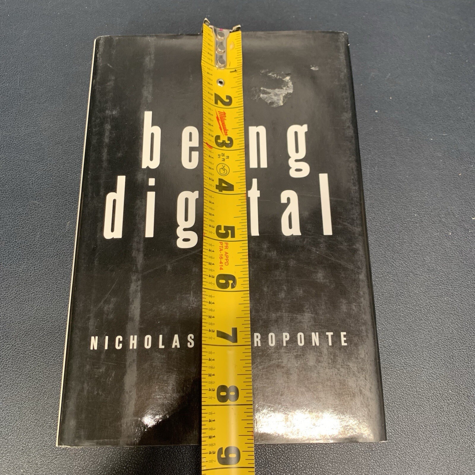 BEING DIGITAL by Nicholas Negroponte – 1st Edition Hard Cover DJ 1995. C6