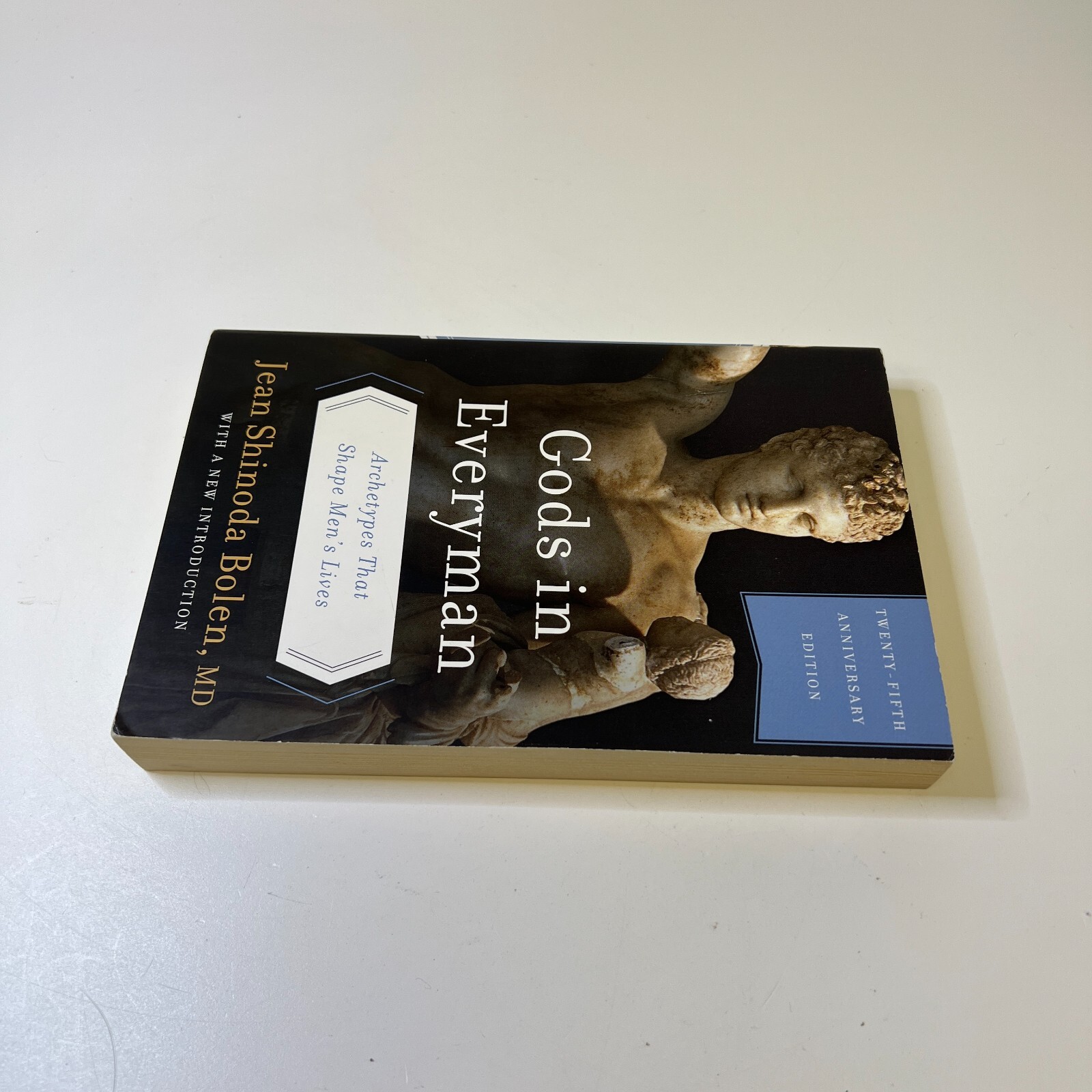 Gods in Everyman: Archetypes That Shape Men’s Lives by Jean Shinoda Bolen (Engli