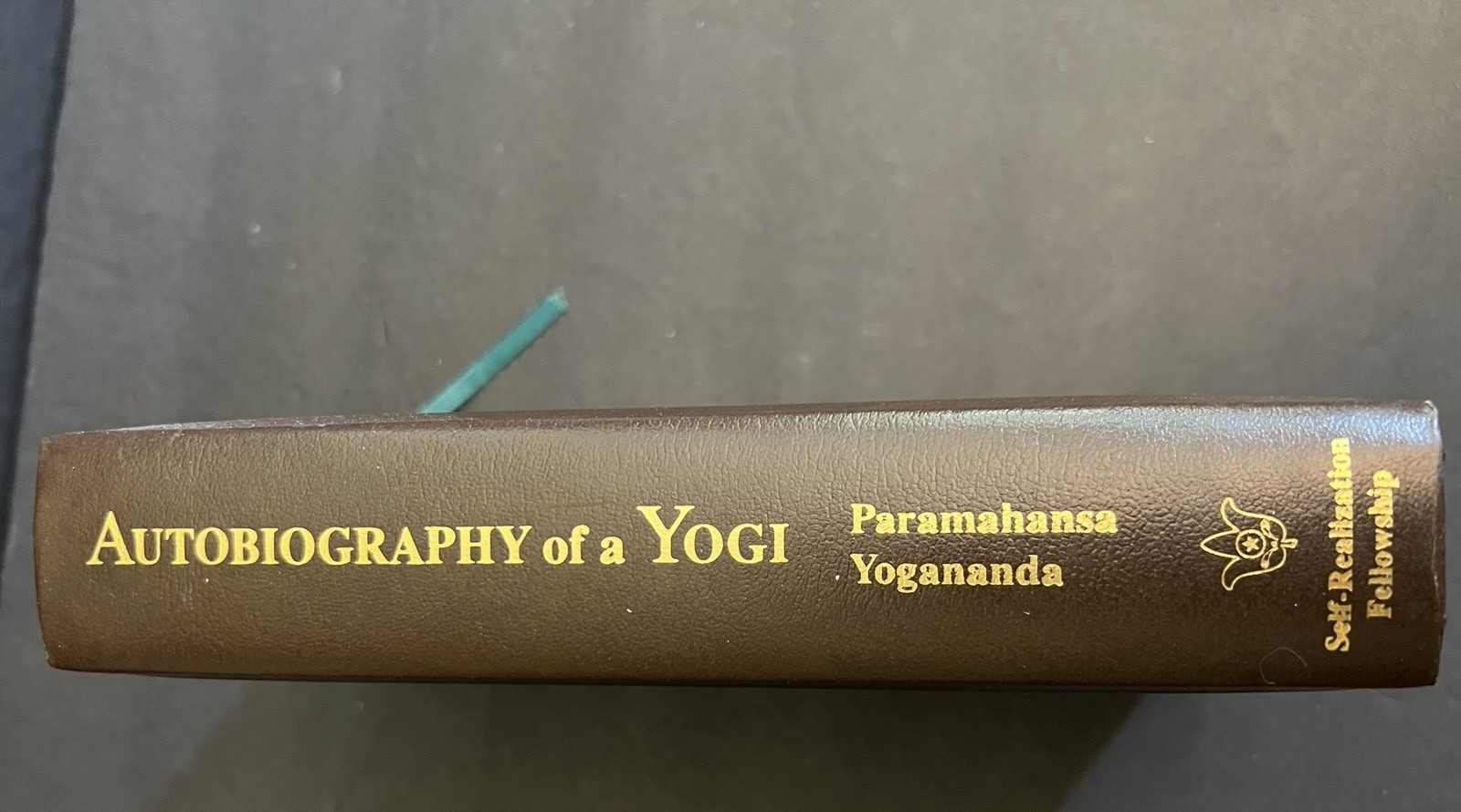 Autobiography of a Yogi 1987 Faux Leather HC Paramahansa Yogananda Deluxe Ed
