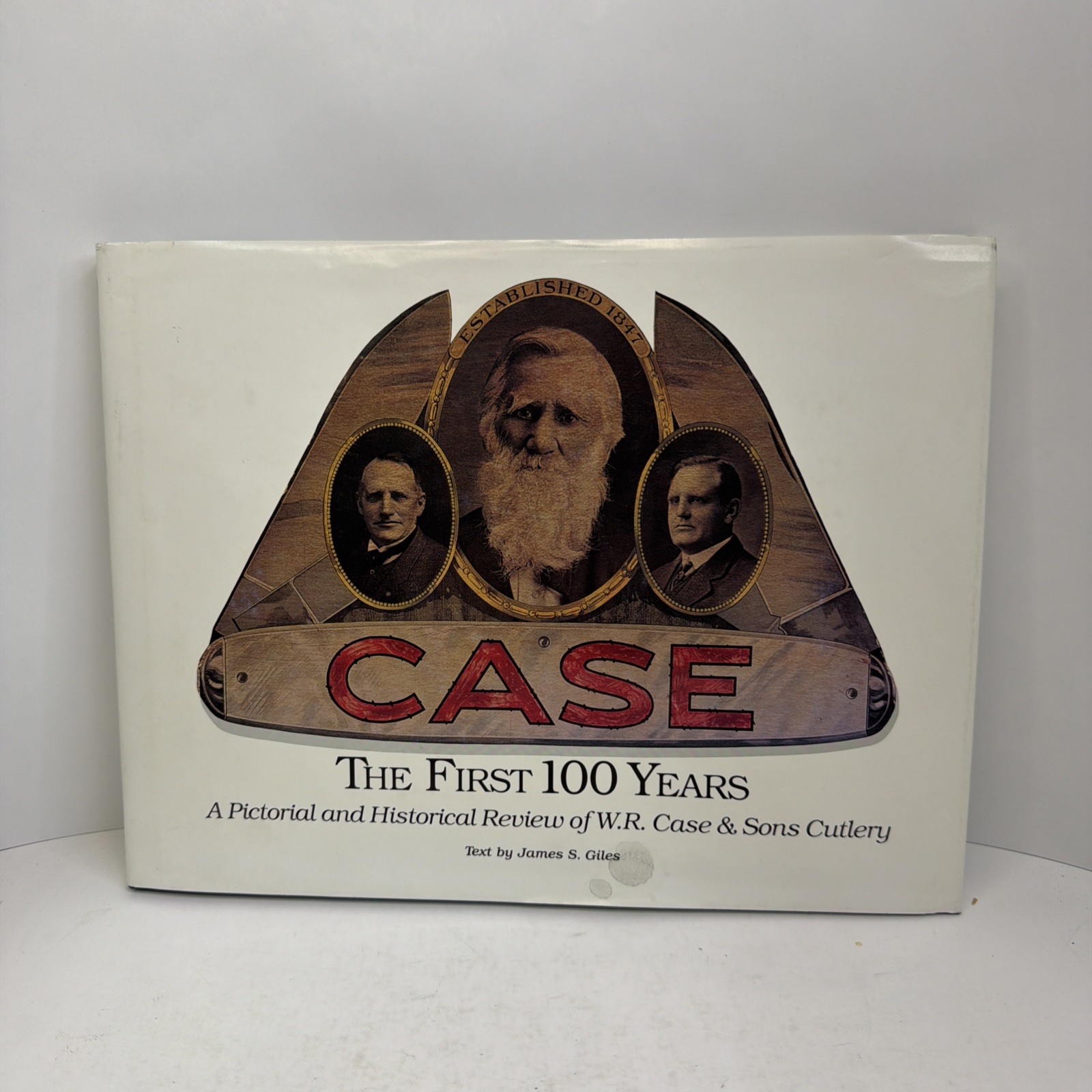 Case Knives First 100 Years Pictorial Historical Review of W.R. Case & Sons Book
