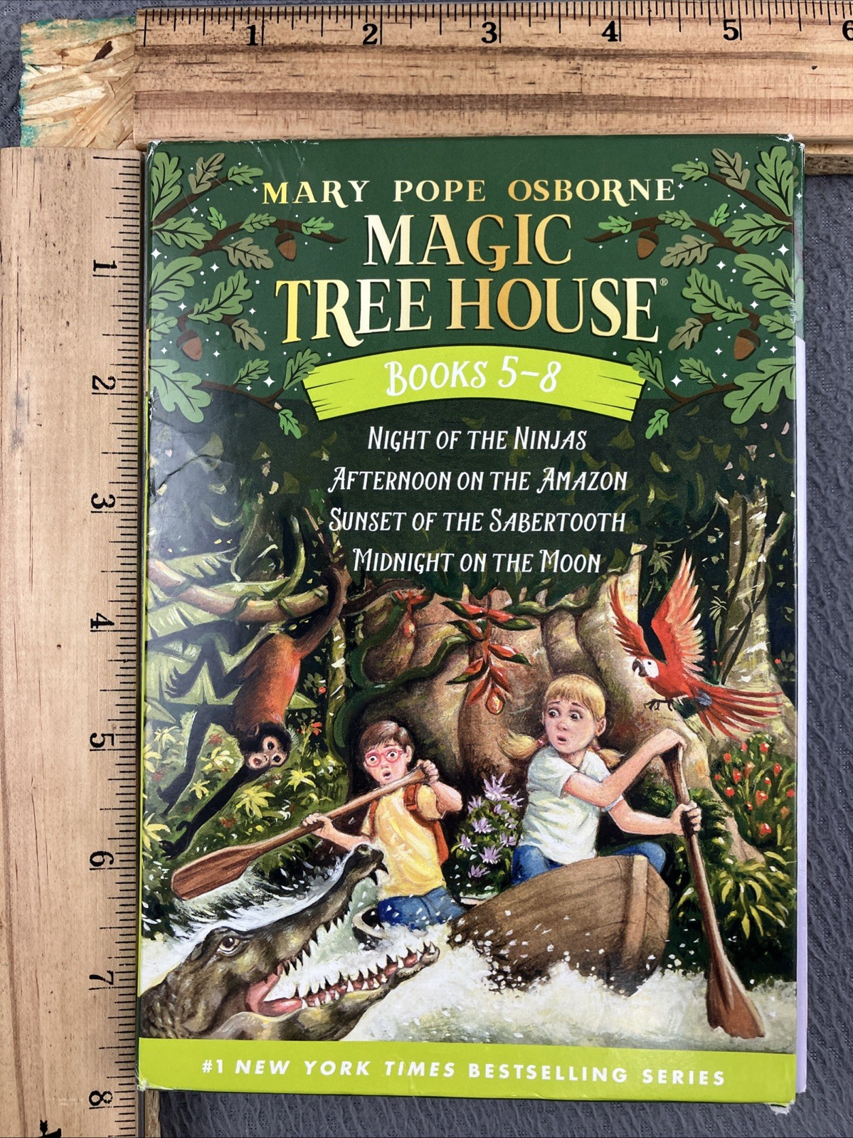 Magic Tree House Boxed Set, Books 5-8: Night of the Ninjas, Afternoon on the…