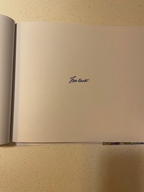 COZY by JAN BRETT -Signed 1st Edition – Hardcover Autographed Book