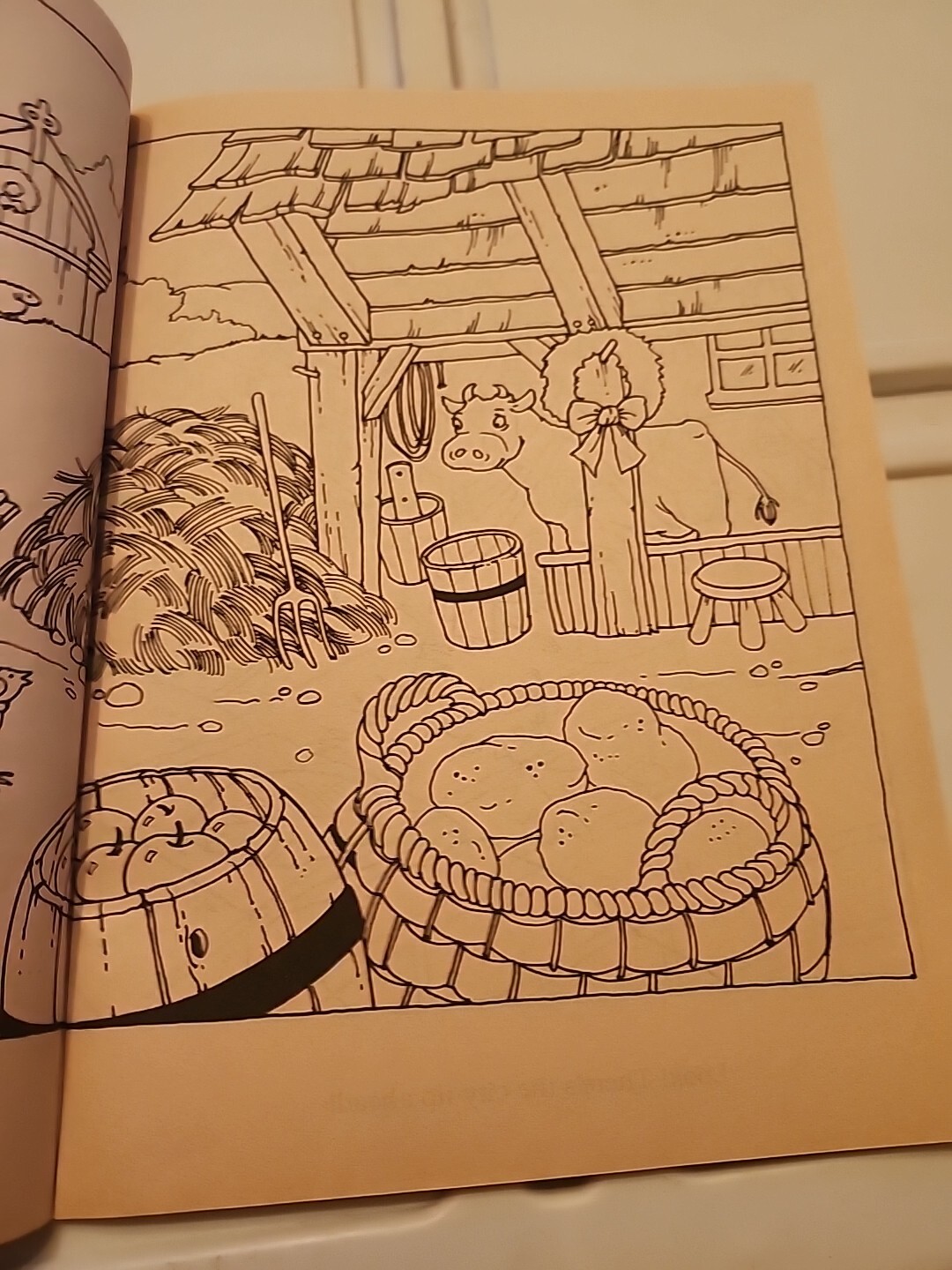 Meadow Mouse City Christmas ,A Story To Color, Coloring Book,By Random House
