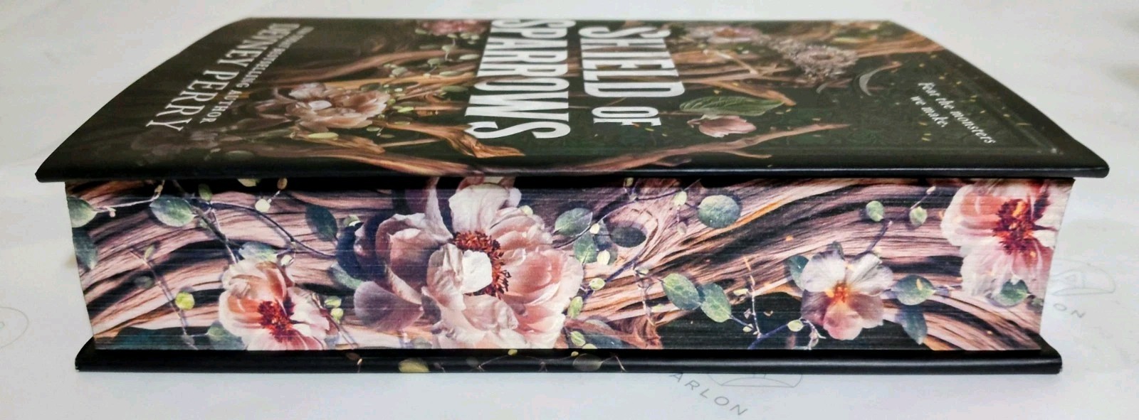 Shield of Sparrows Devney Perry HC Sprayed Edges UK Exclusive New Free post