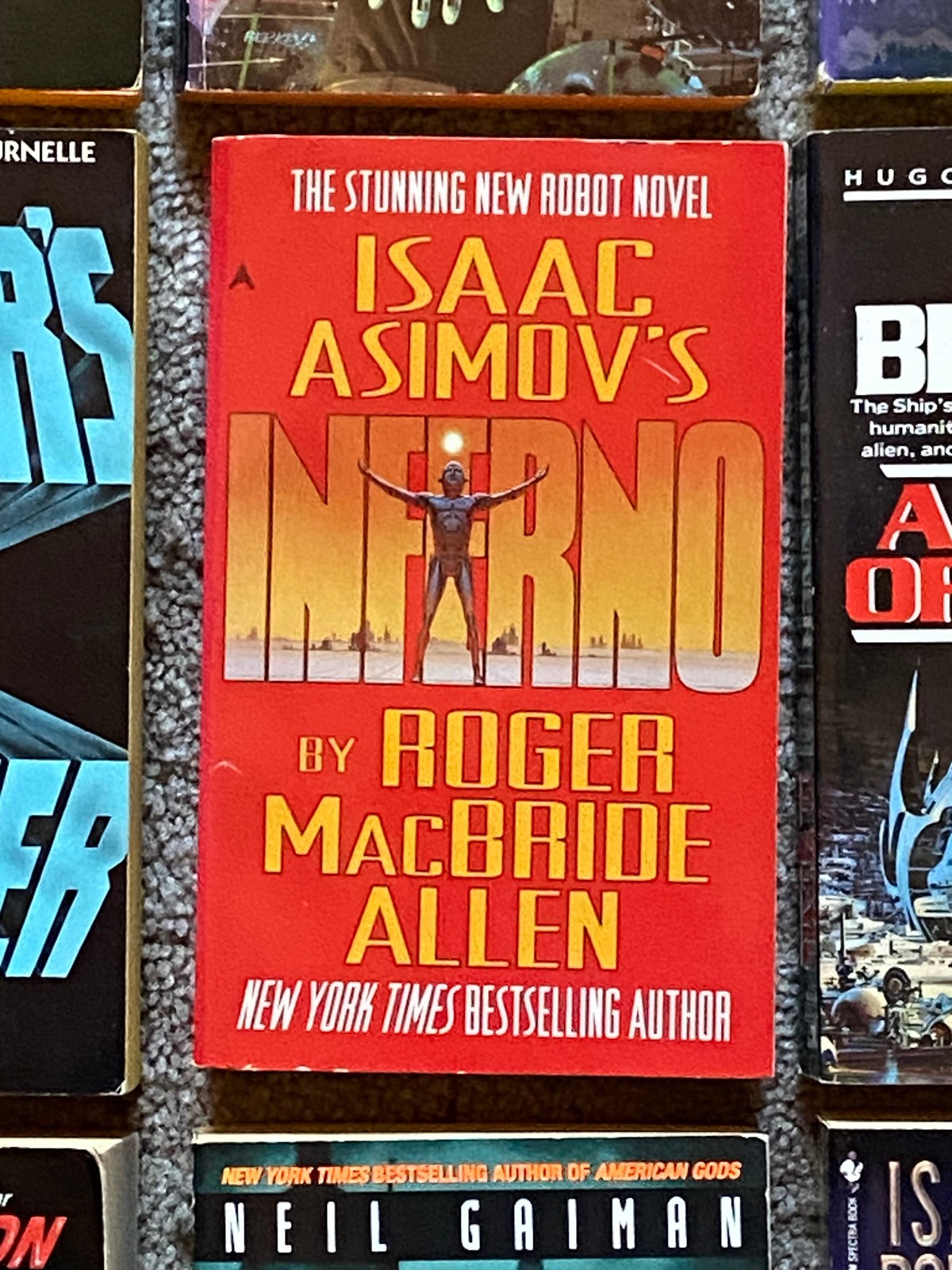 Lot 17 Sci Fi PB Books ISAAC ASIMOV Arthur Clarke ROBERT HEINLEIN Poul Anderson