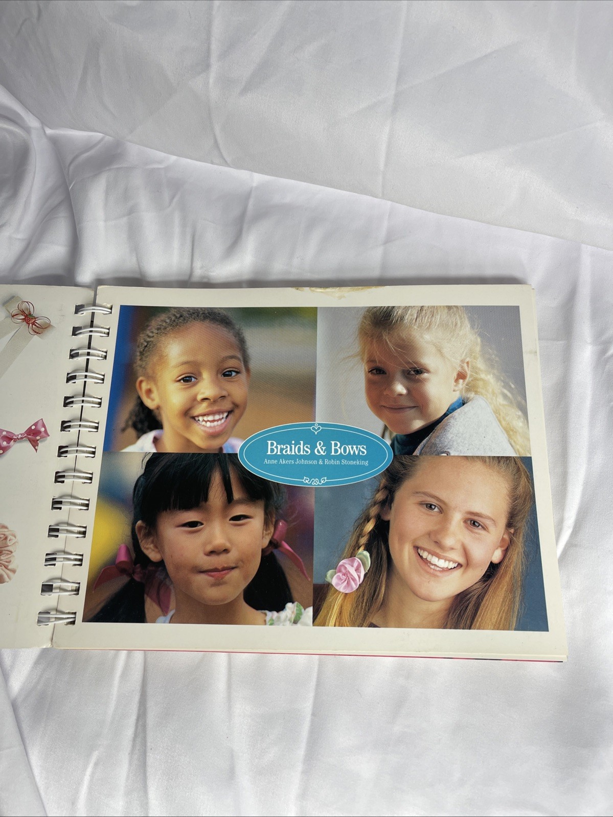 Braids & Bows by Robin Stoneking and Anne Akers Johnson (1992) Klutz Vtg