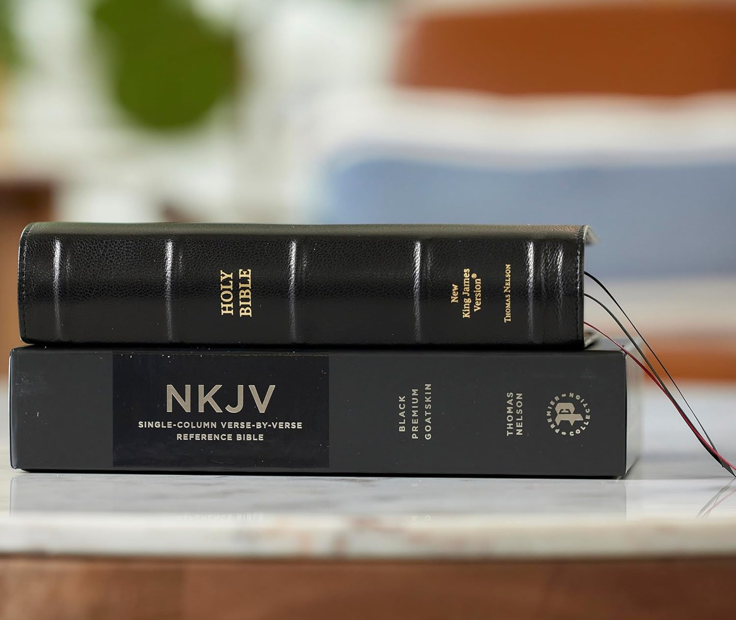 NKJV Bible: Single-Column Verse-By-Verse W/ 72,000 Cross-References, Black Goats