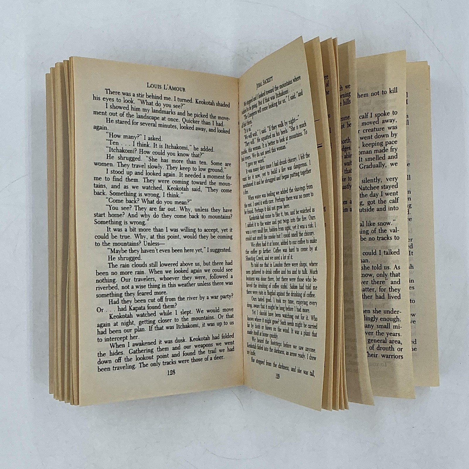 Vintage Louis L’Amour Lot Of 10 Paperback Books Bantam Assorted Western USA
