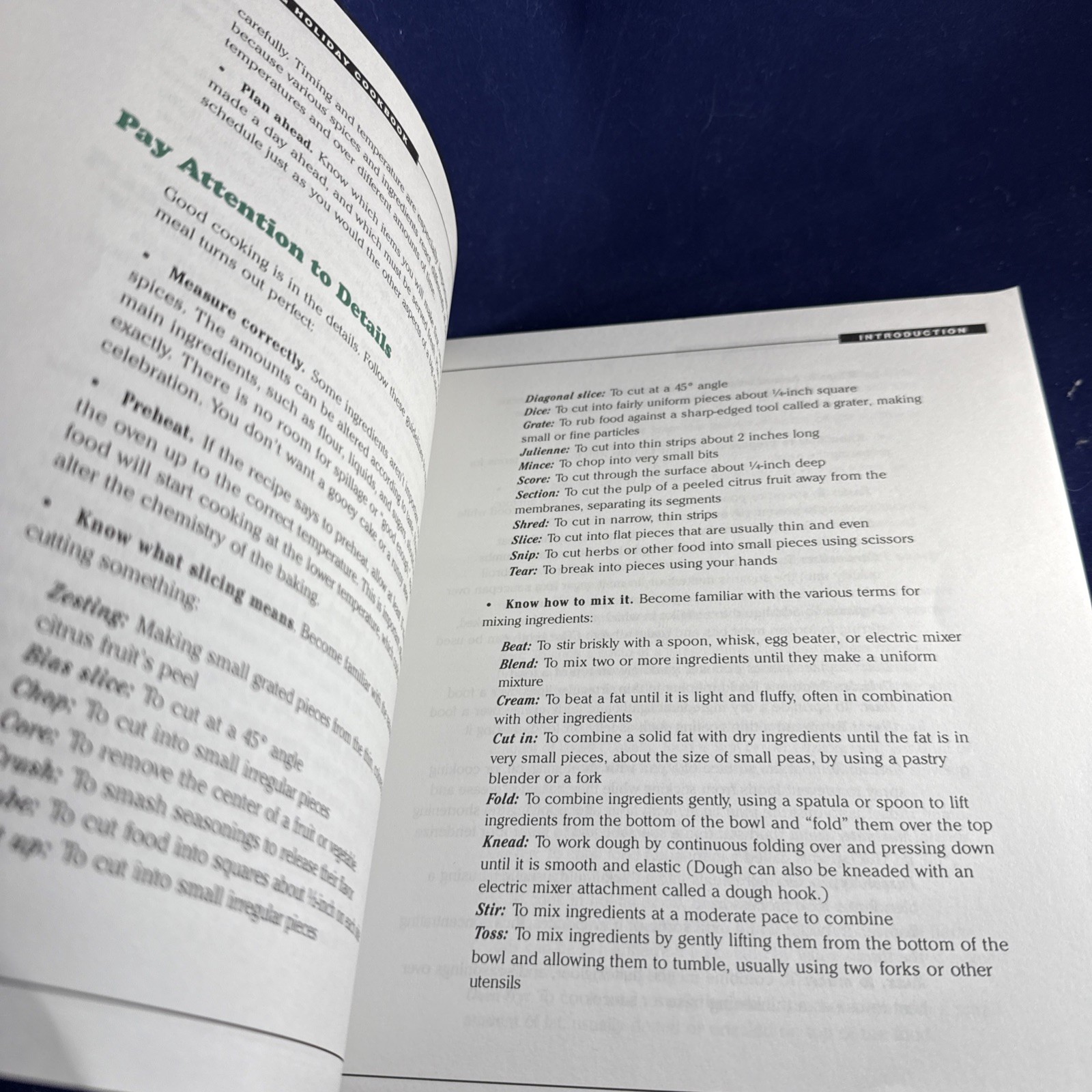 Everything Holiday Cookbook : 300 Treasured Favorites – By Margaret Kaeter