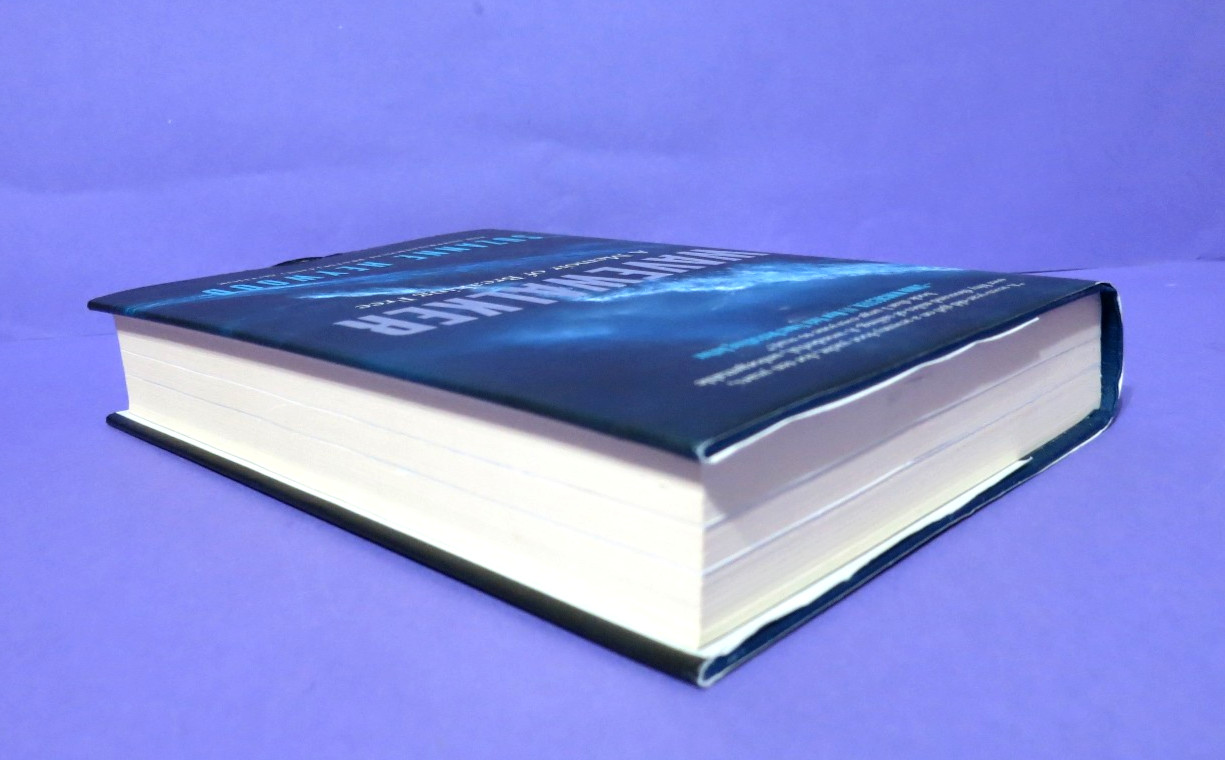 Wavewalker by Suzanne Heywood 1st Edition/1st Print Hardcover DJ