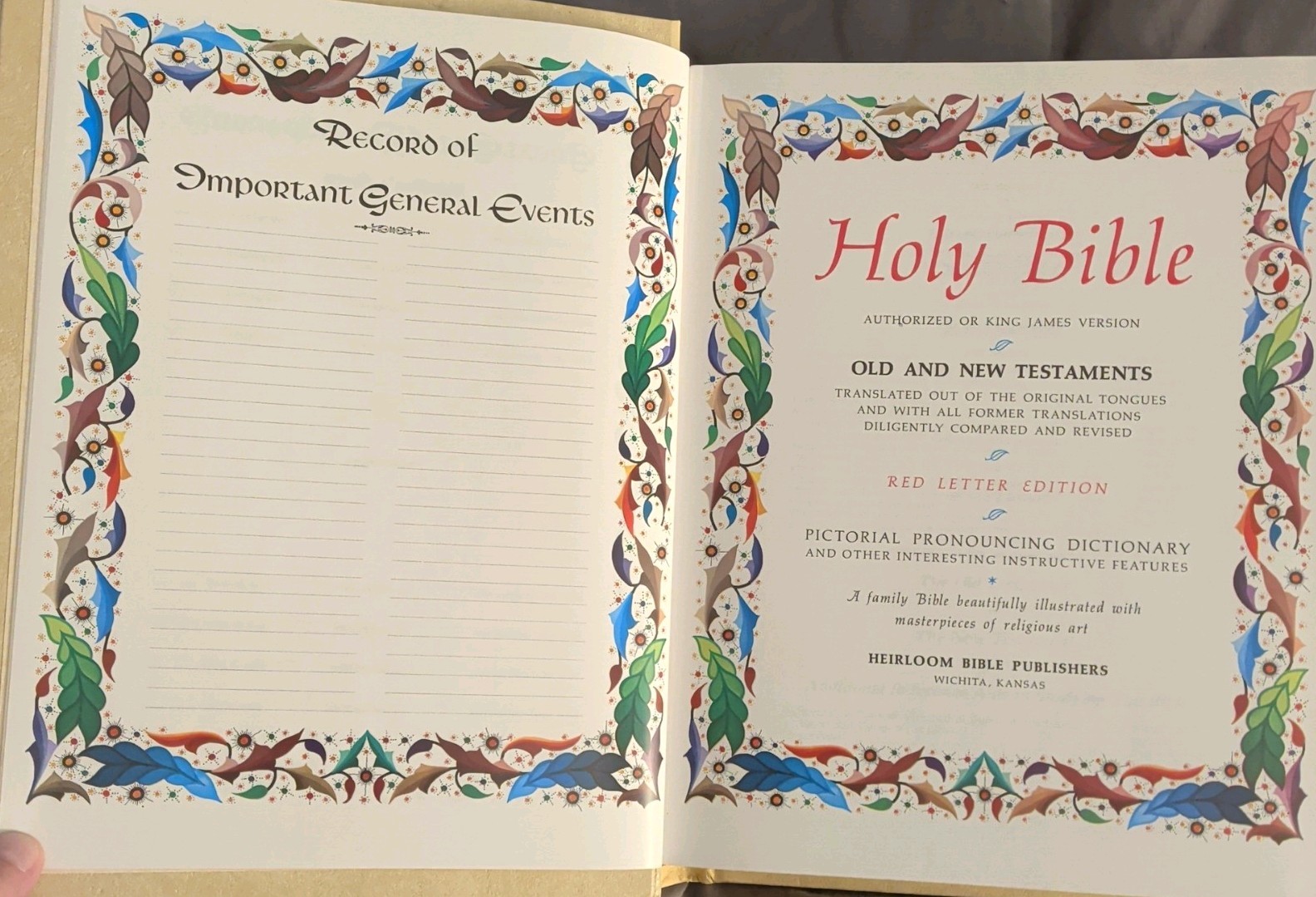 1988 HOLY BIBLE HEIRLOOM FAMILY BIBLE KING JAMES VERSION, RED LETTER EDITION