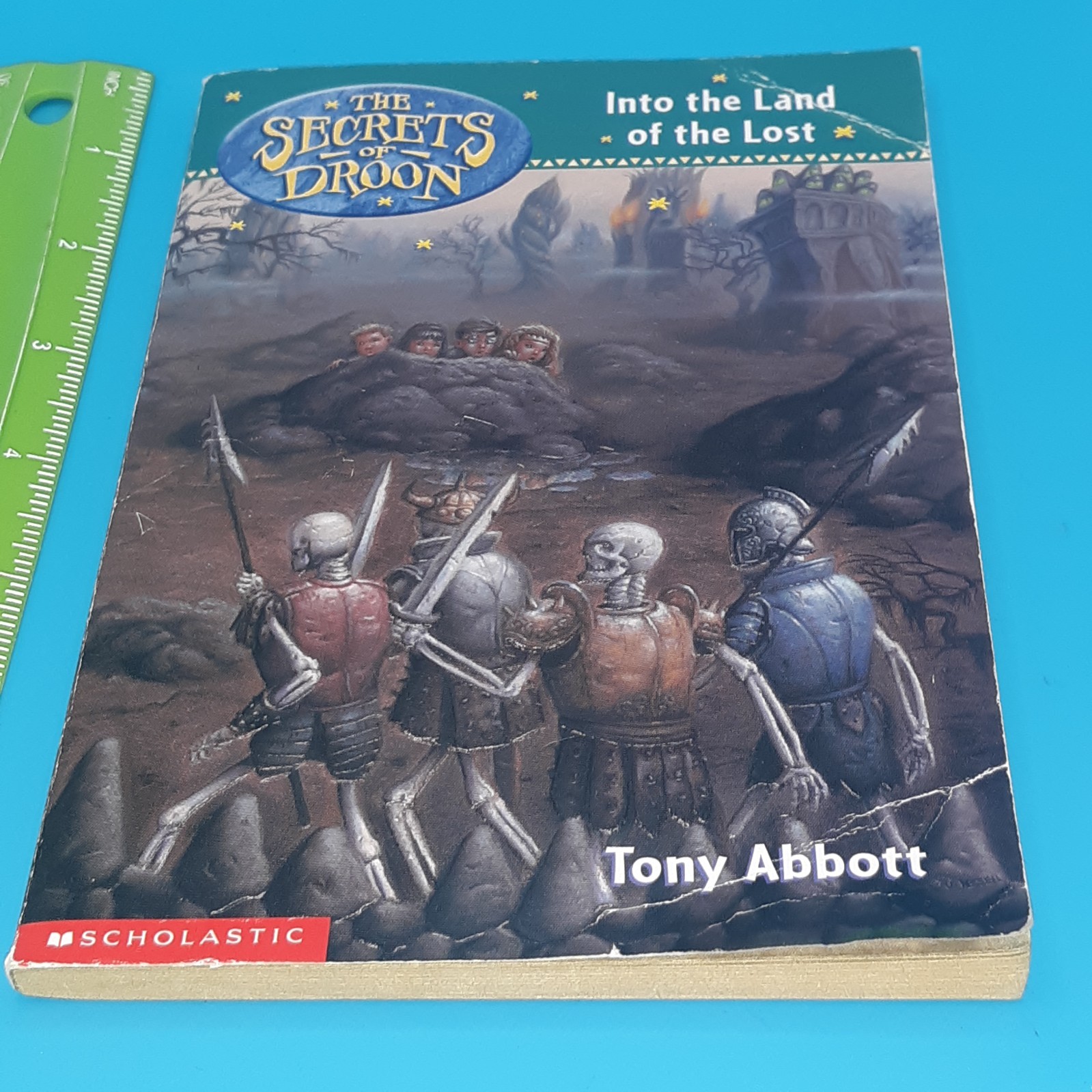 Secrets of Droon Land of Lost Abbott Schoolastic 2000 Paperback Book