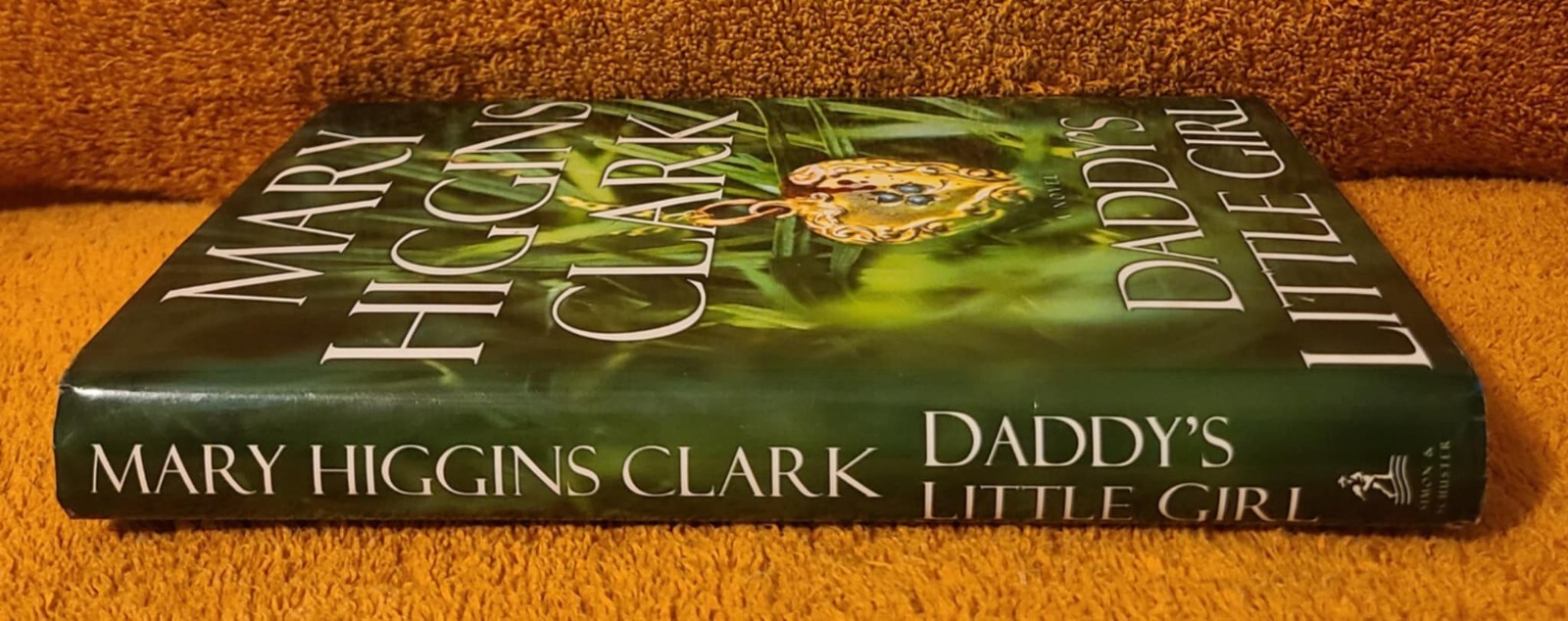 Mary Higgins Clark Lot Of 2 Books Daddy’s Little Girl HC & Piece Of My Heart PB