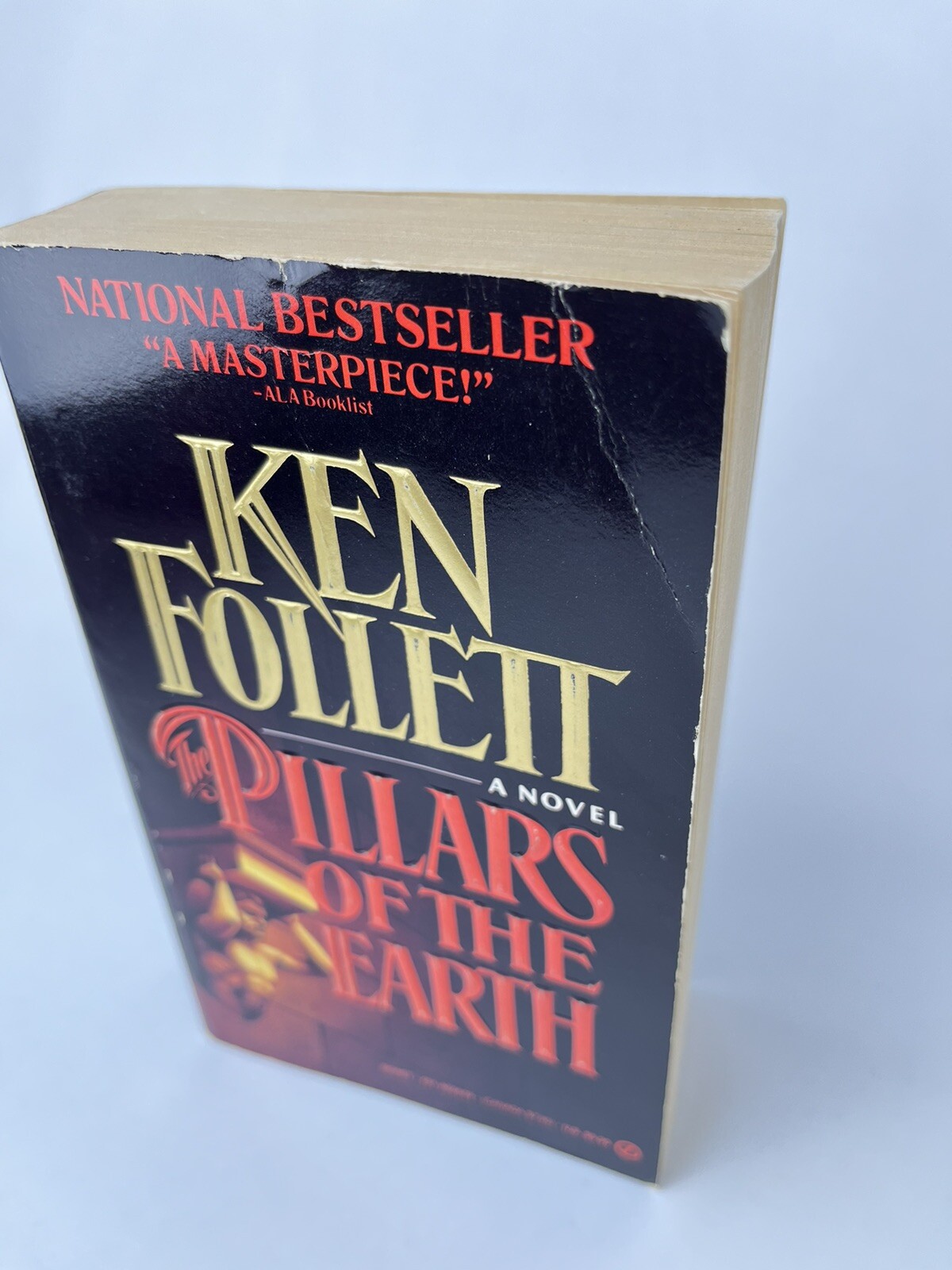 The Pillars of the Earth by Ken Follett 1st Signet Printing 1990 Paperback