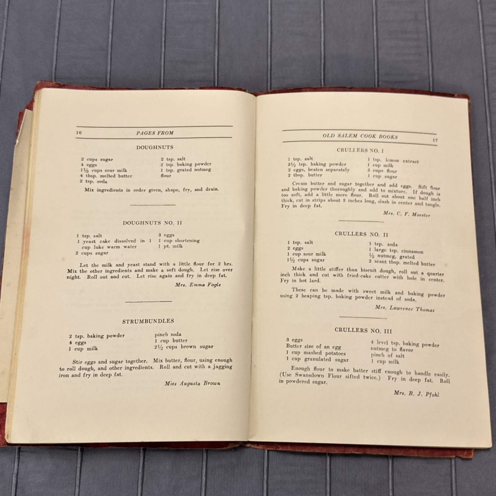Pages From Old Salem Cook Books 1936, The Dorcas Co-Workers Of The Salem Home