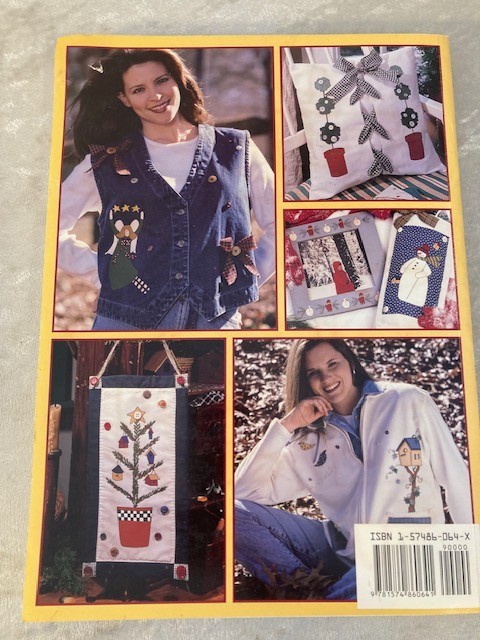 Heartfelt Iron-On Transfers Book Susan Fouts 166 Pages Leisure Arts 1998
