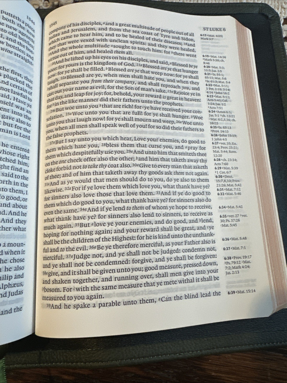 Cambridge Clarion KJV Ref BIBLE GREEN Calfskin Like New