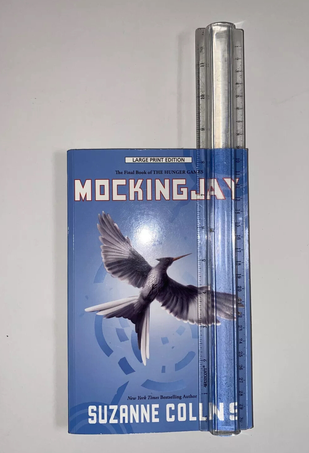 Mockingjay by Suzanne Collins Large Print Edition, Paperback